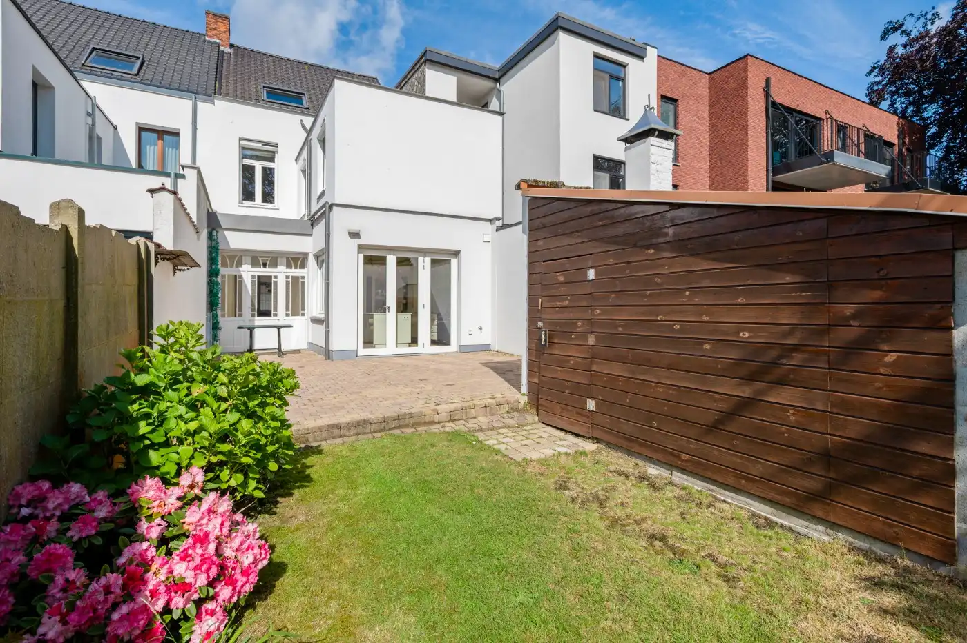 Prachtig gerenoveerde, authentieke woning met 4 slpk. en tuin foto 23
