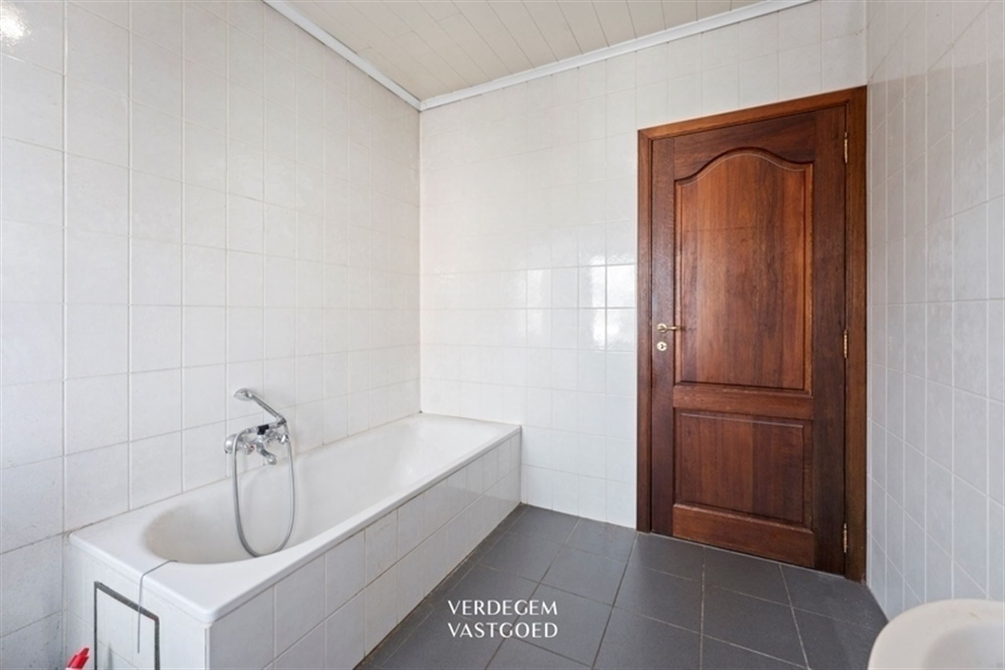 Woning met 2 slaapkamers aan het Van Beverenplein foto 6