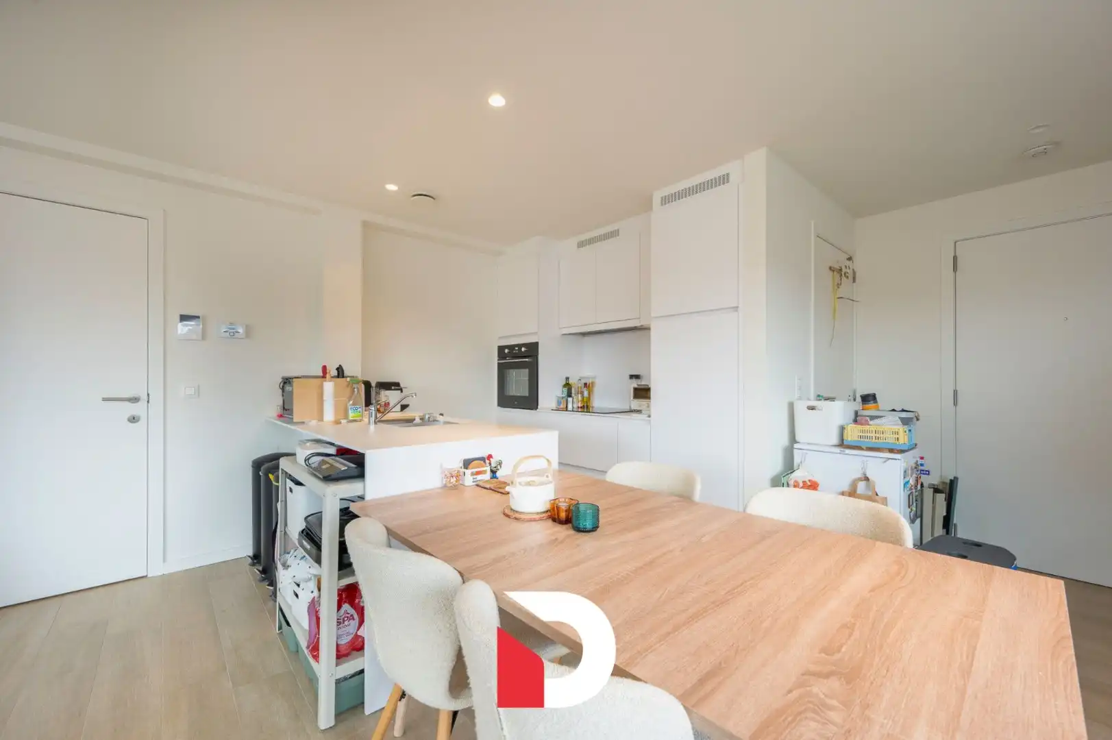 Instapklaar hoekappartement met 2 slk label A en ruim terras centrum Brugge foto 5