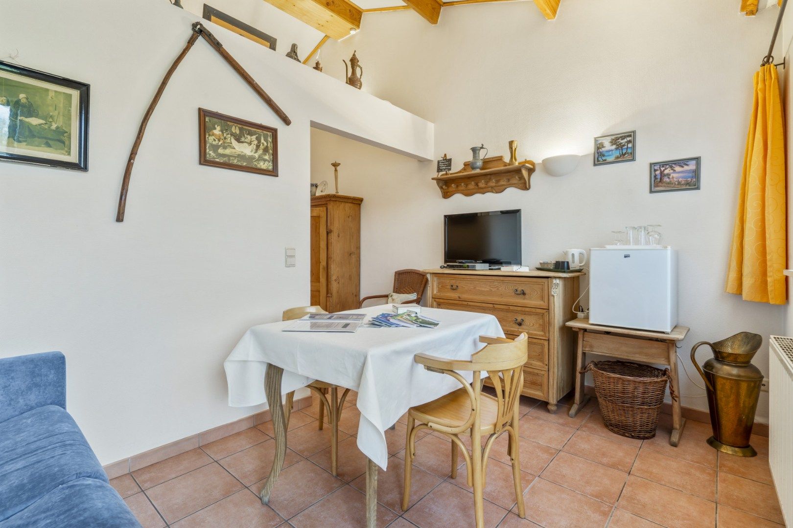 handelspand en vrij café 'Hotel Elckerlyck' met 6 kamers foto 9