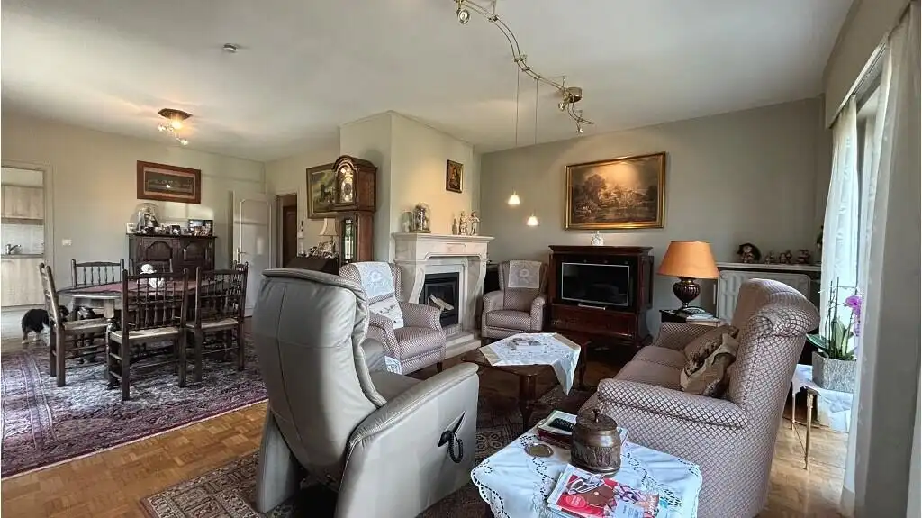 Ruime 3-slaapkamerwonig met Garage en Tuin te koop in Sint-Kruis Brugge foto 3