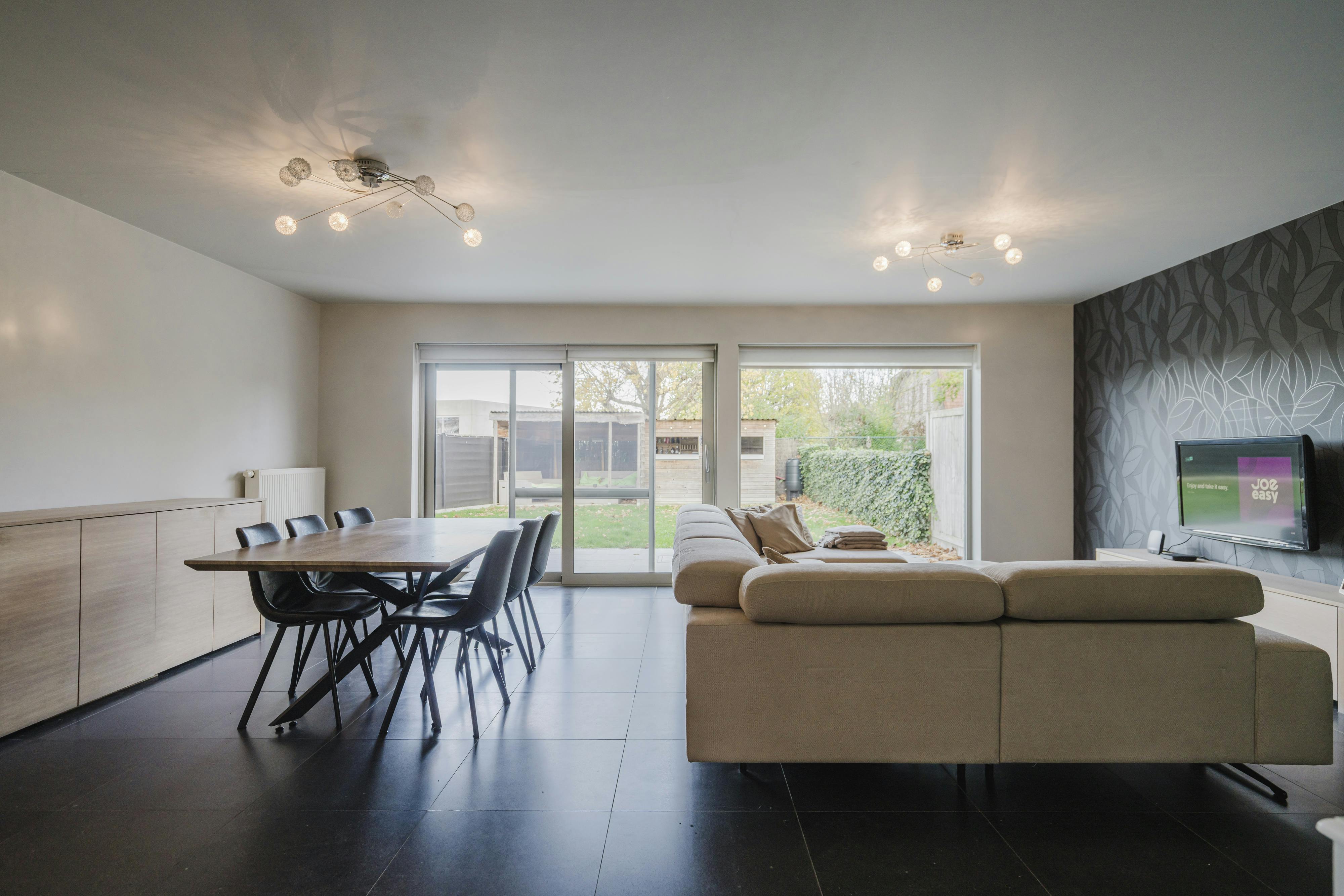 Instapklare gezinswoning met 4 slaapkamers op Hoog Kortrijk foto 2