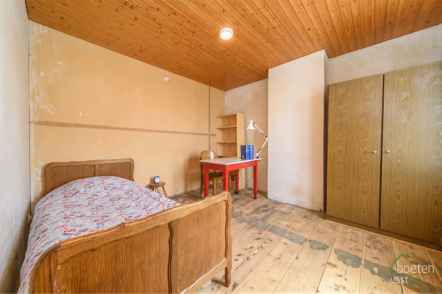 Beauvoorde: Charmante maar te renoveren halfopen woning met tuin in het historische hart van Beauvoorde op 392m² grondopp. foto 10