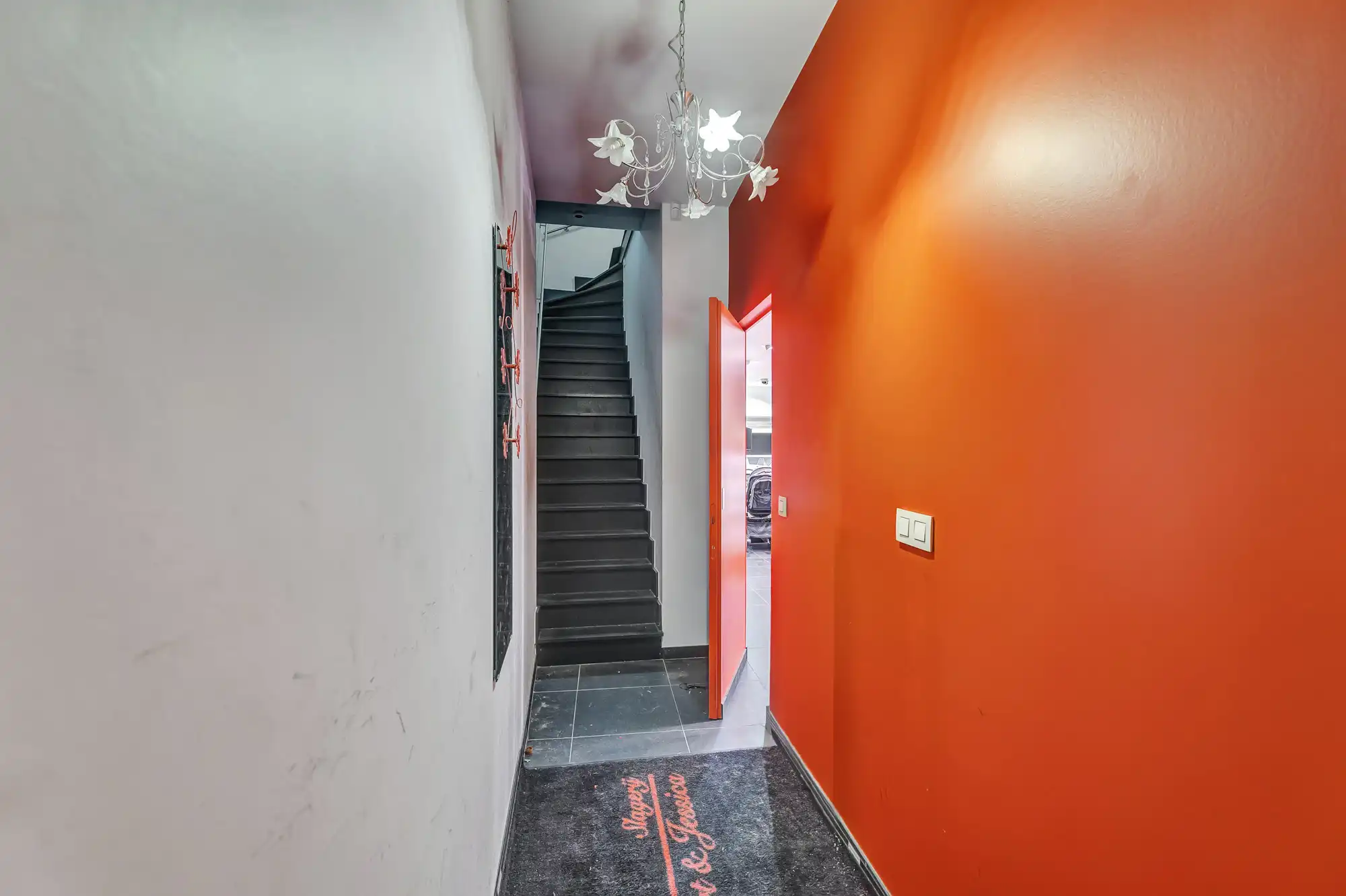 Handelswoning op goede ligging foto 11