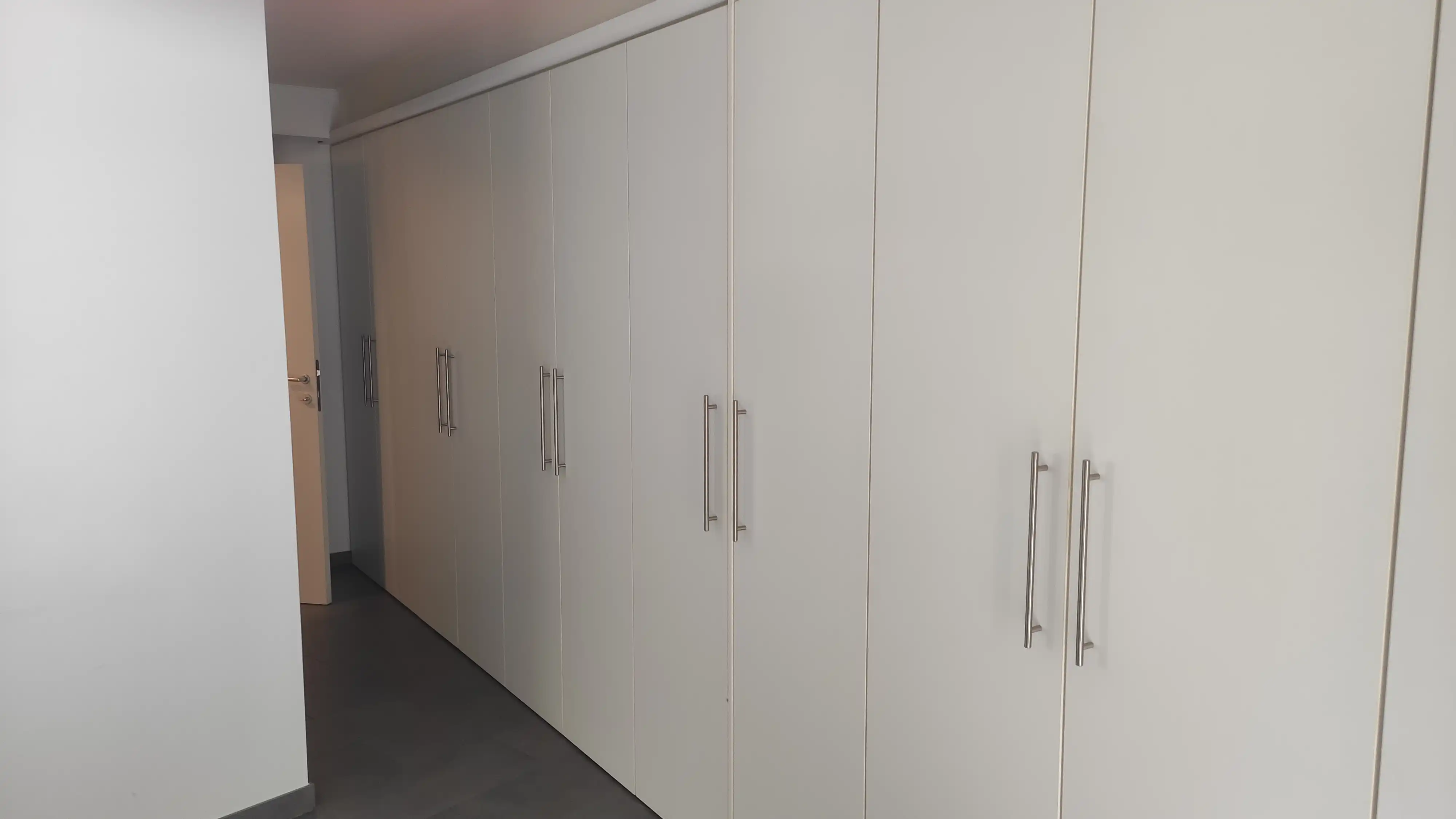 Modern en instapklaar kantoor/handelspand op toplocatie in Peer foto 10