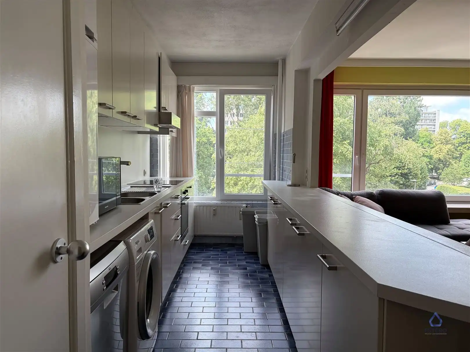 Ruim 2 slaapkamerappartement te Berchem foto 7