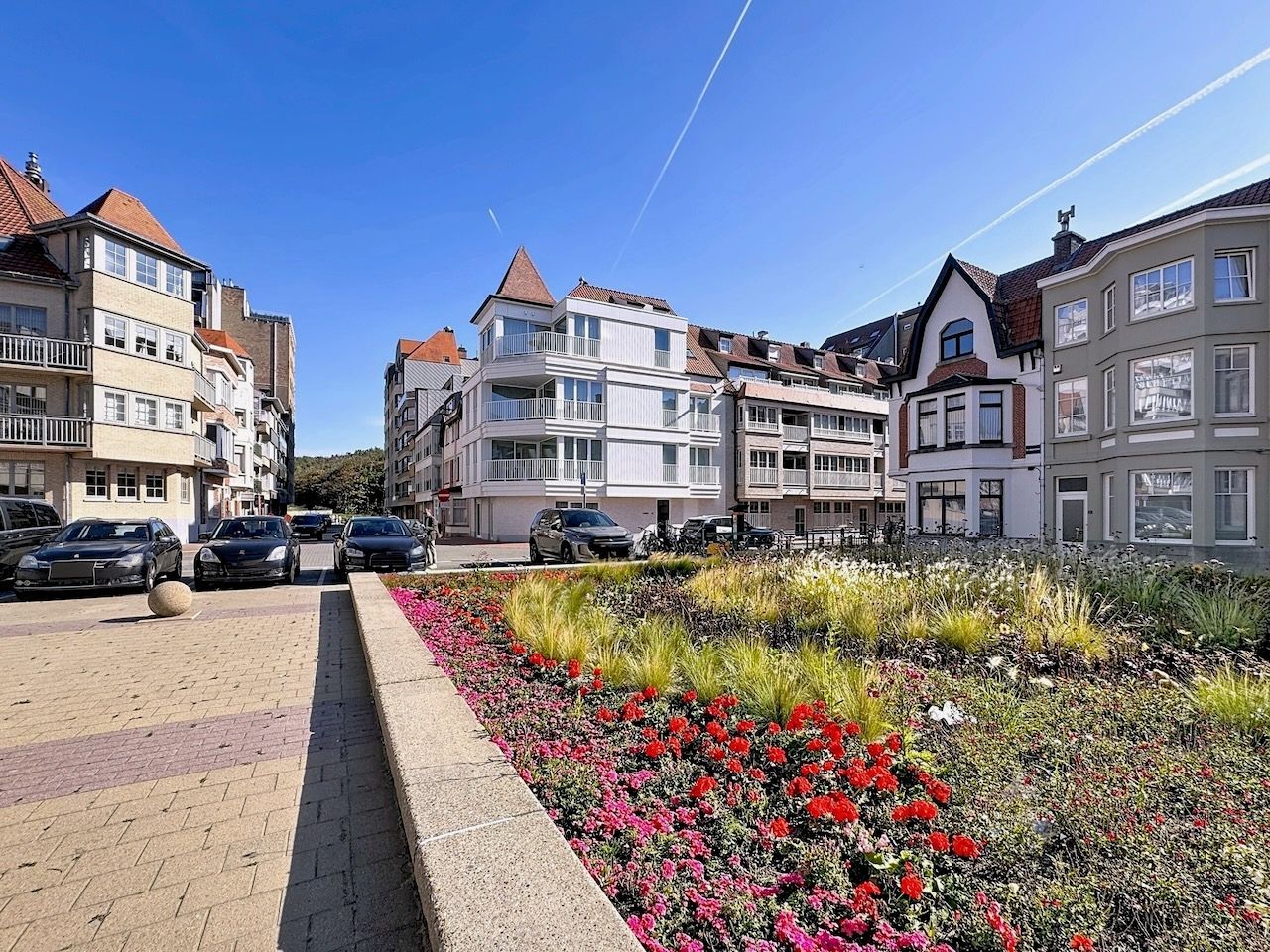 Appartement met vakantiegevoel en twee terrassen vlakbij de Zeedijk & De Kinkhoorn foto {{pictureIndex}}