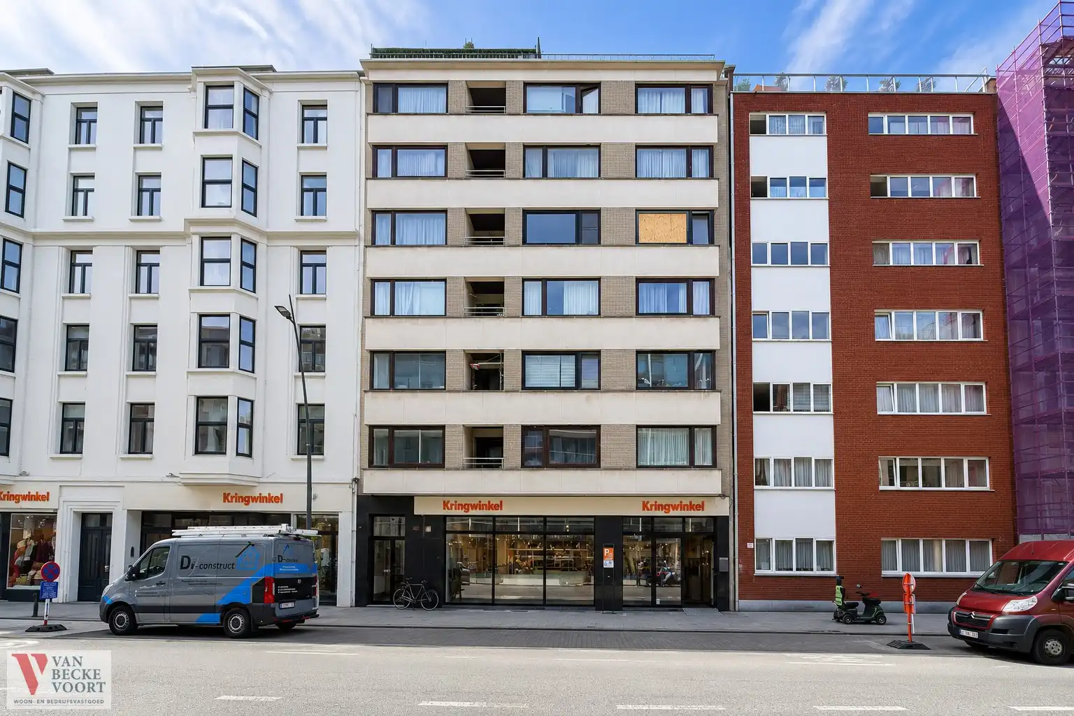 Investeringsgelijkvloers 420m² foto {{pictureIndex}}