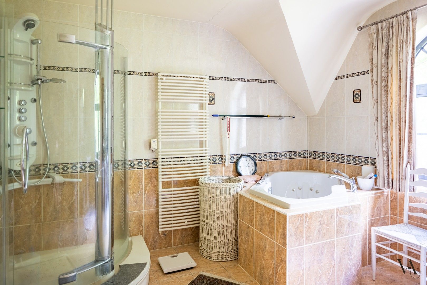 Zeer ruime klassieke villa op prachtig perceel in Hoog-Linden foto 14