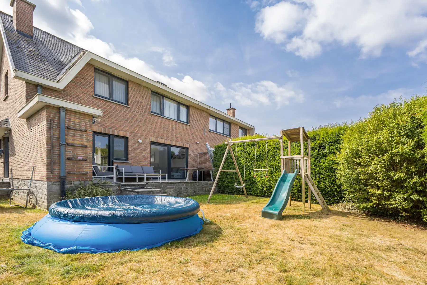 Goed gelegen woning met drie slaapkamers en garage foto 10