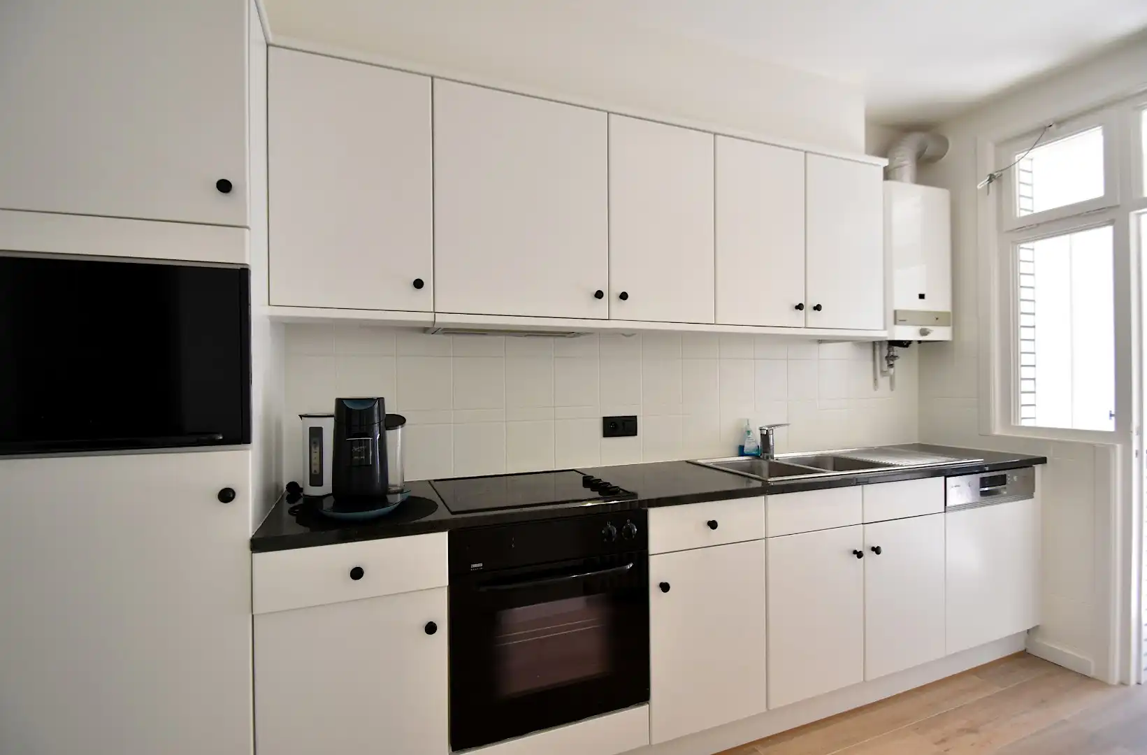  Residentie Zeegenot – Vernieuwd appartement op de eerste verdieping, op 15m van de Zeedijk foto 8