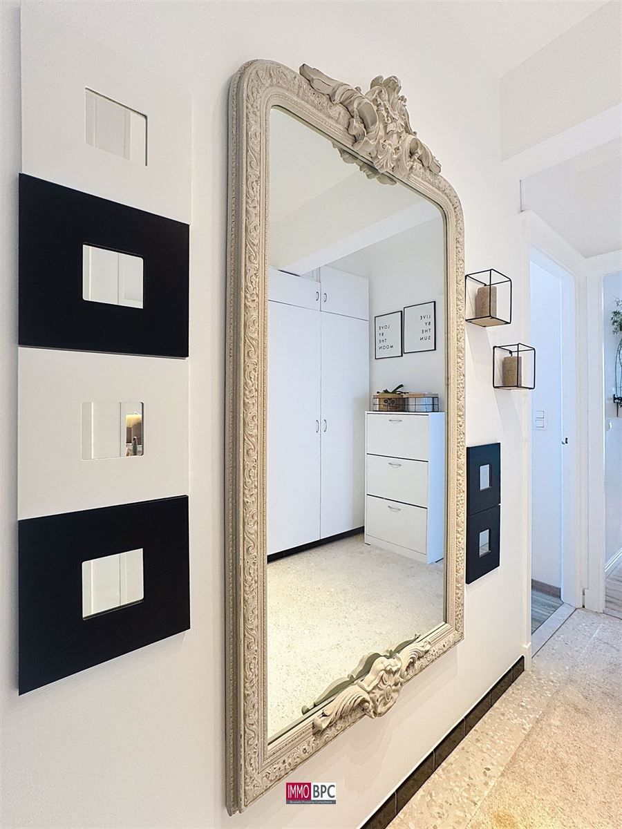 Charmant Twee-Slaapkamer Appartement in Jette foto 12