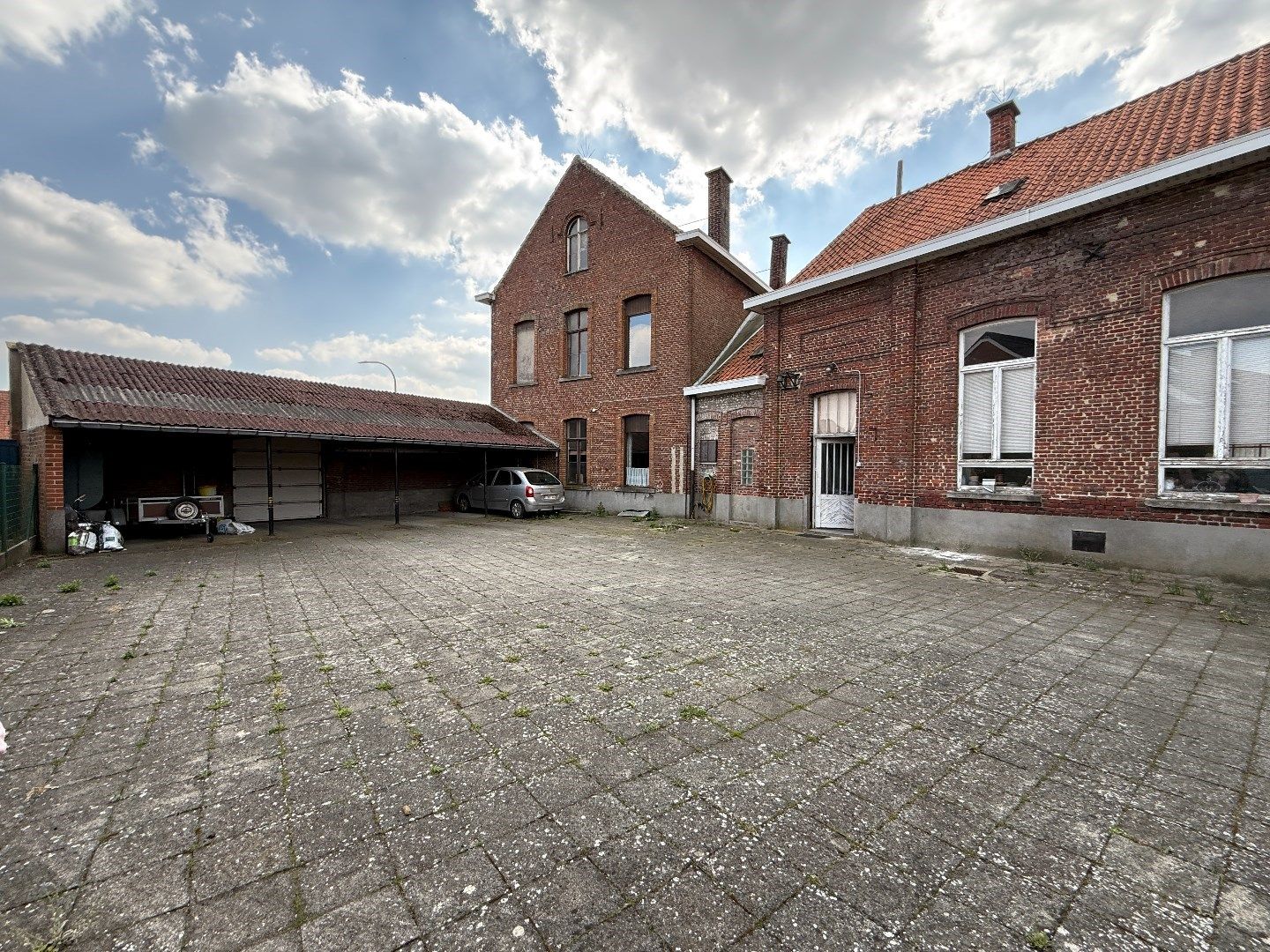 Grote eigendom met atelier. foto 11