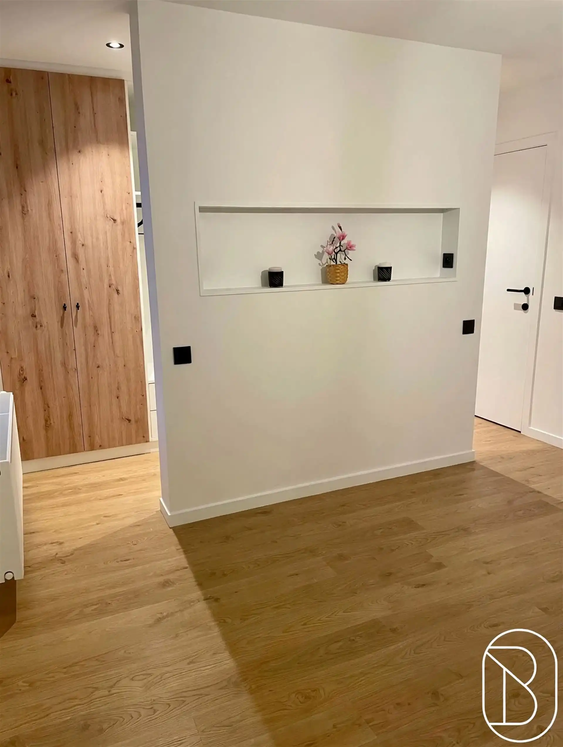 Volledig gerenoveerde woning met 3slpk, tuin en uitweg! foto 13