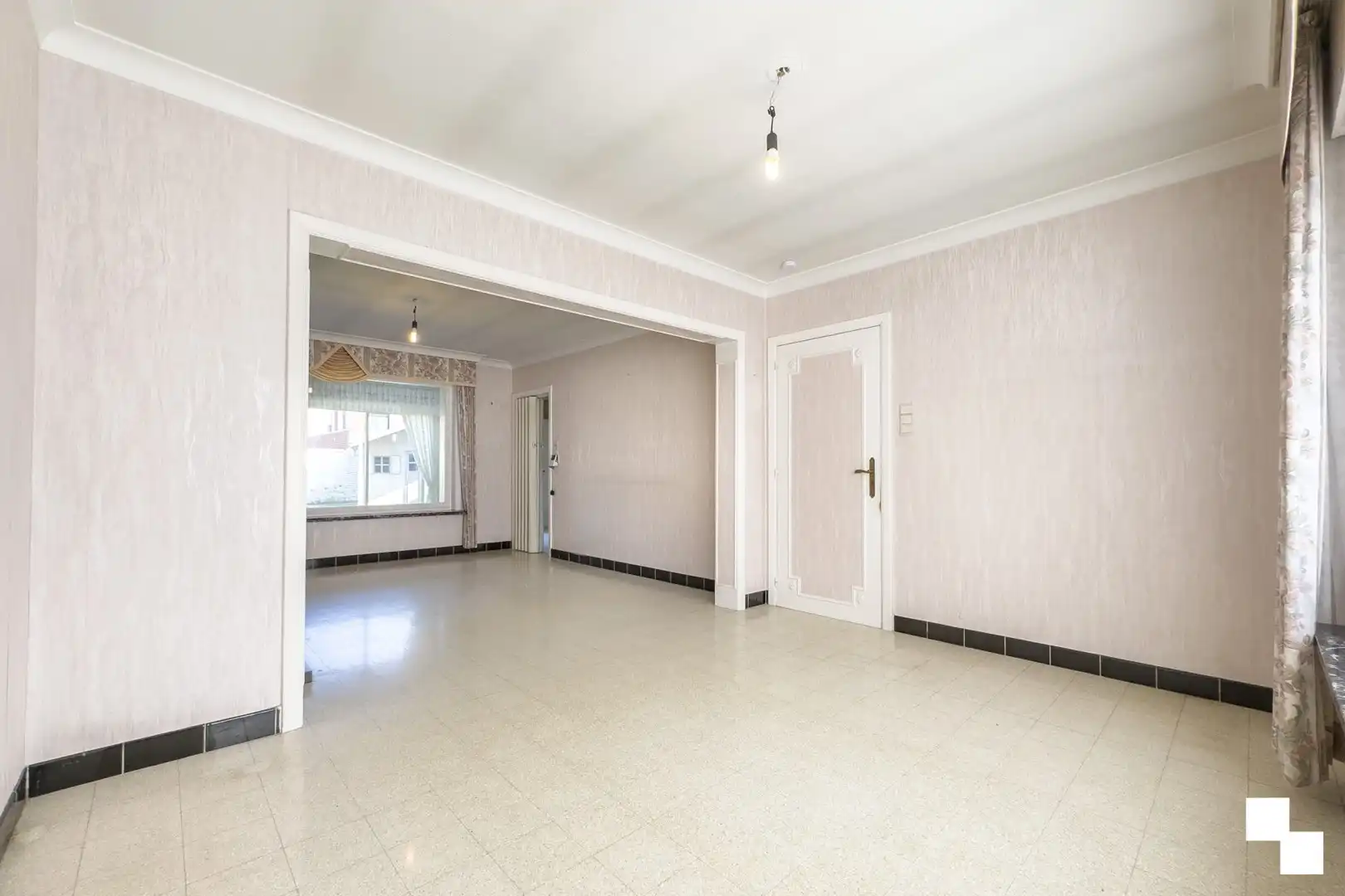 Rustig gelegen woning met garage te Kachtem foto 5