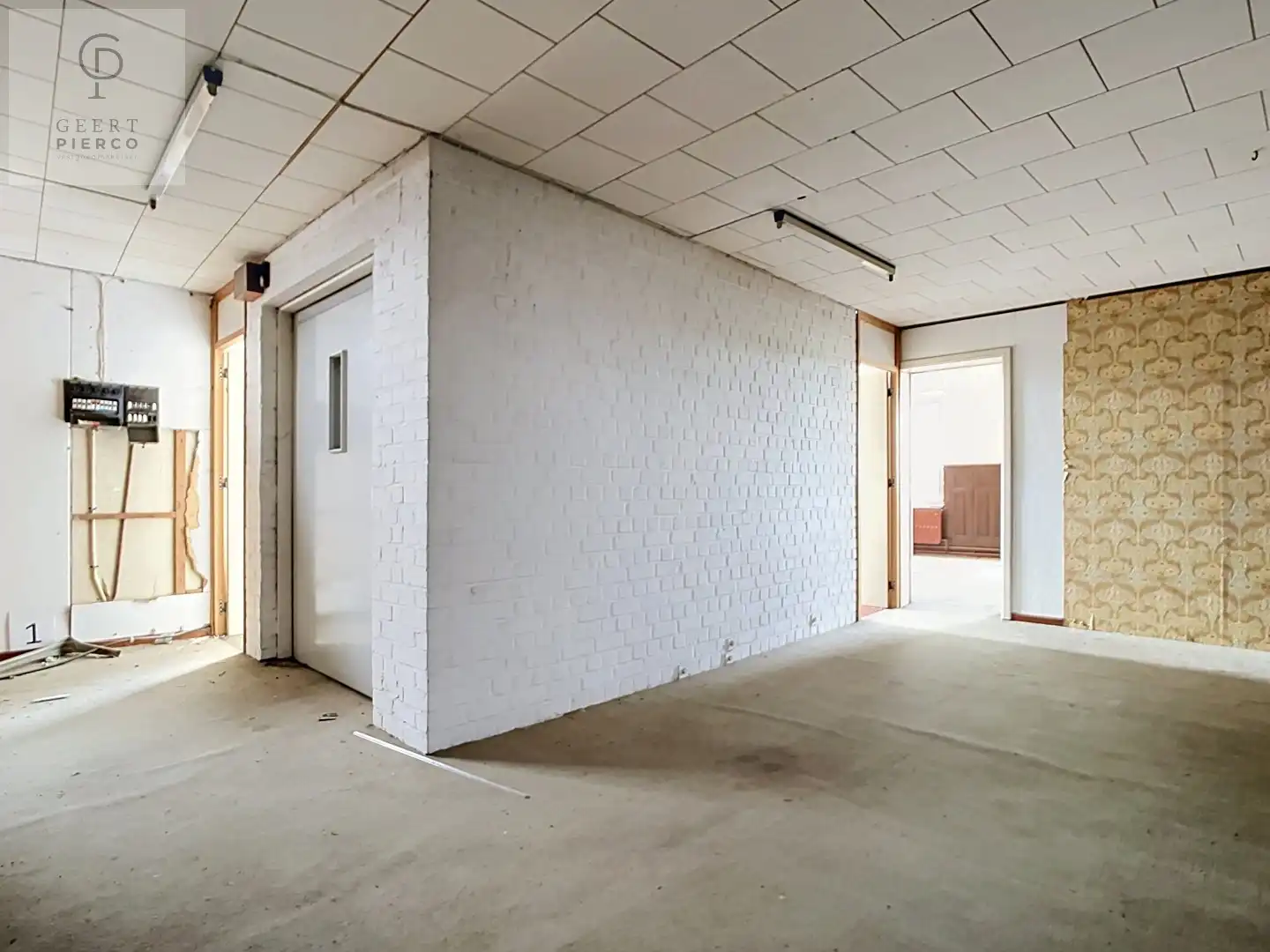 Opbrengsteigendom met commerciële huurder en uitzonderlijk ontwikkelingspotentieel foto 2