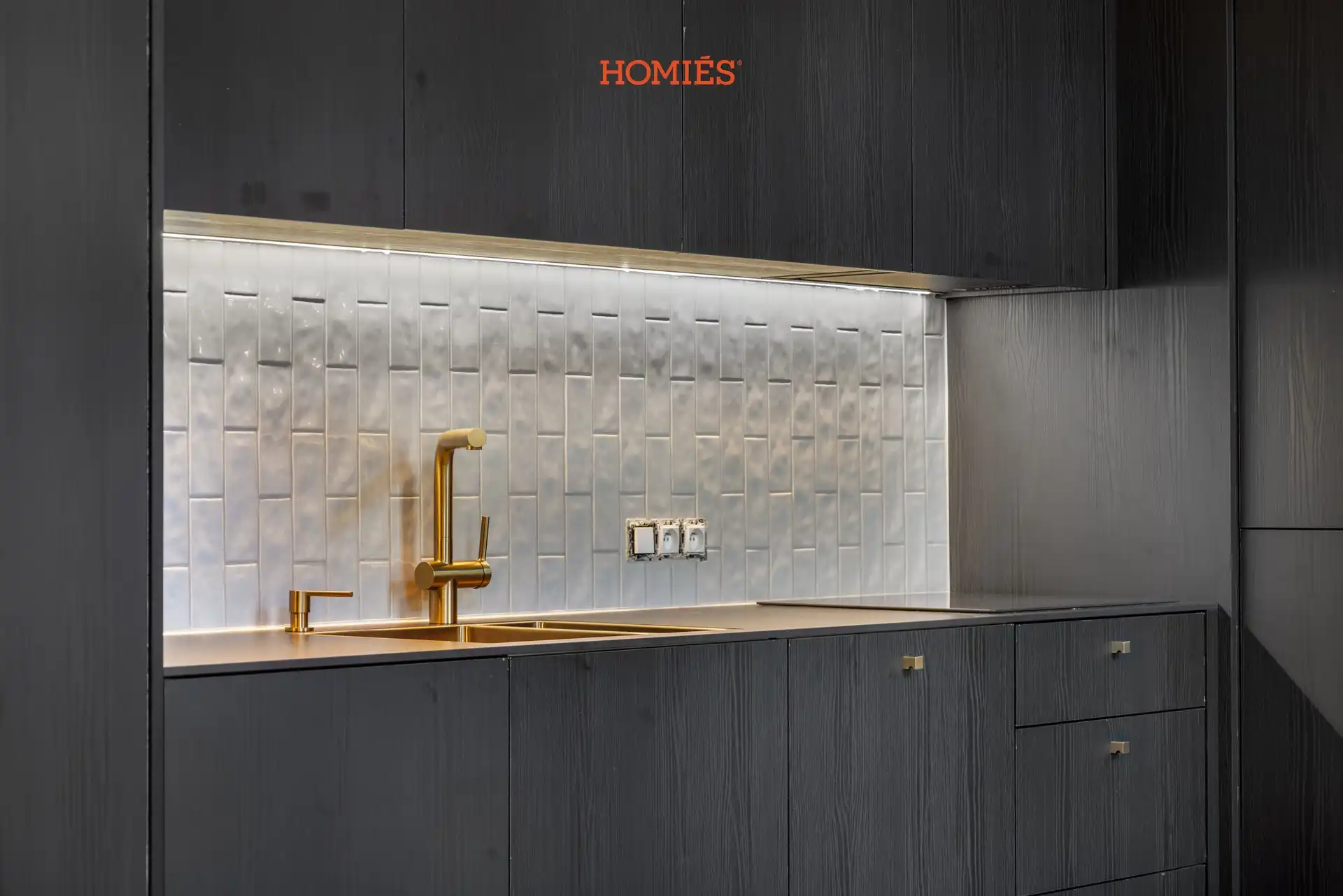 Exclusieve studio met balkon op Bondgenotenlaan foto 13