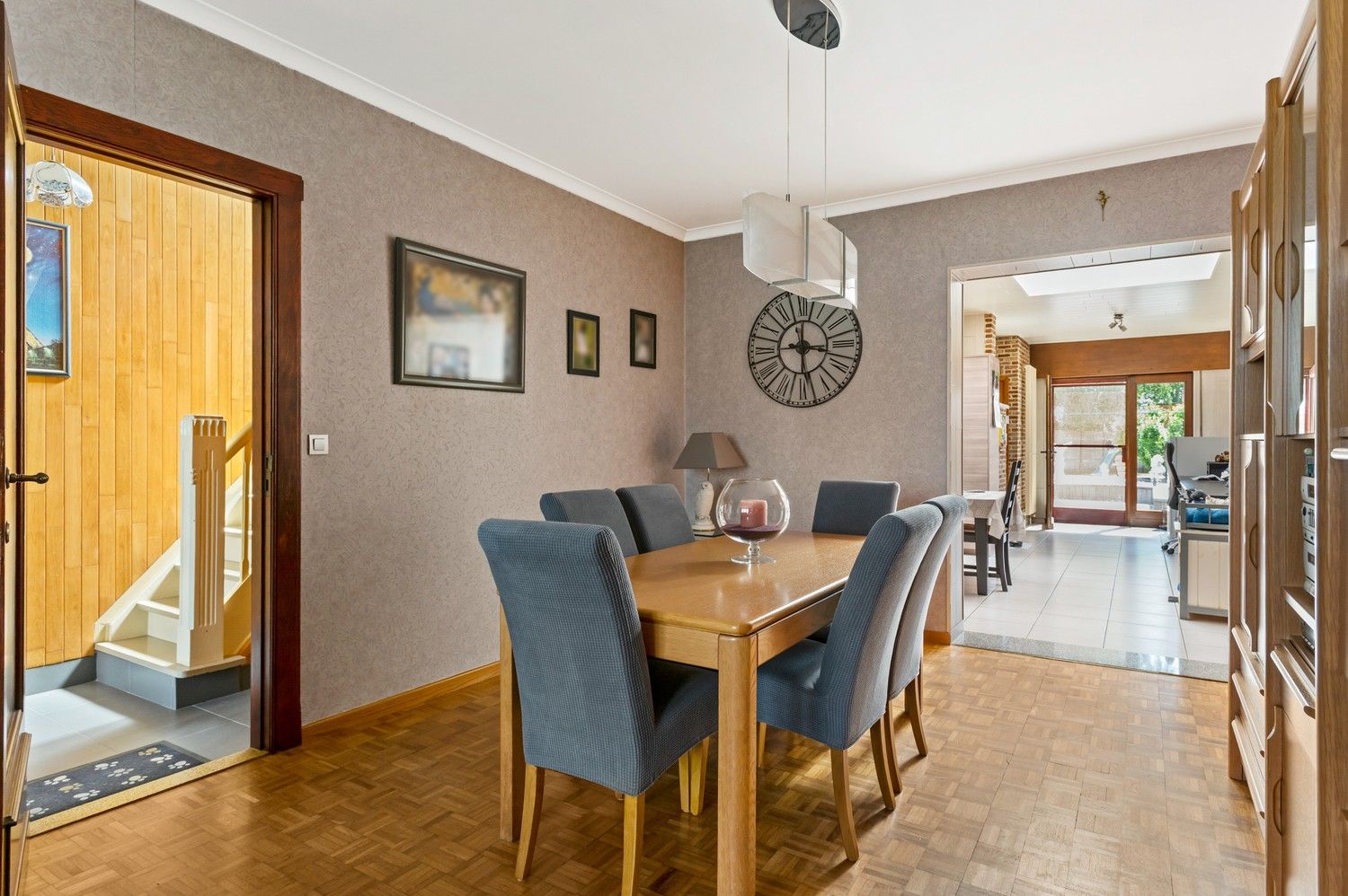 Huis met 3 - 4 slaapkamers, tuin en grote kelder in Wommelgem! foto 6
