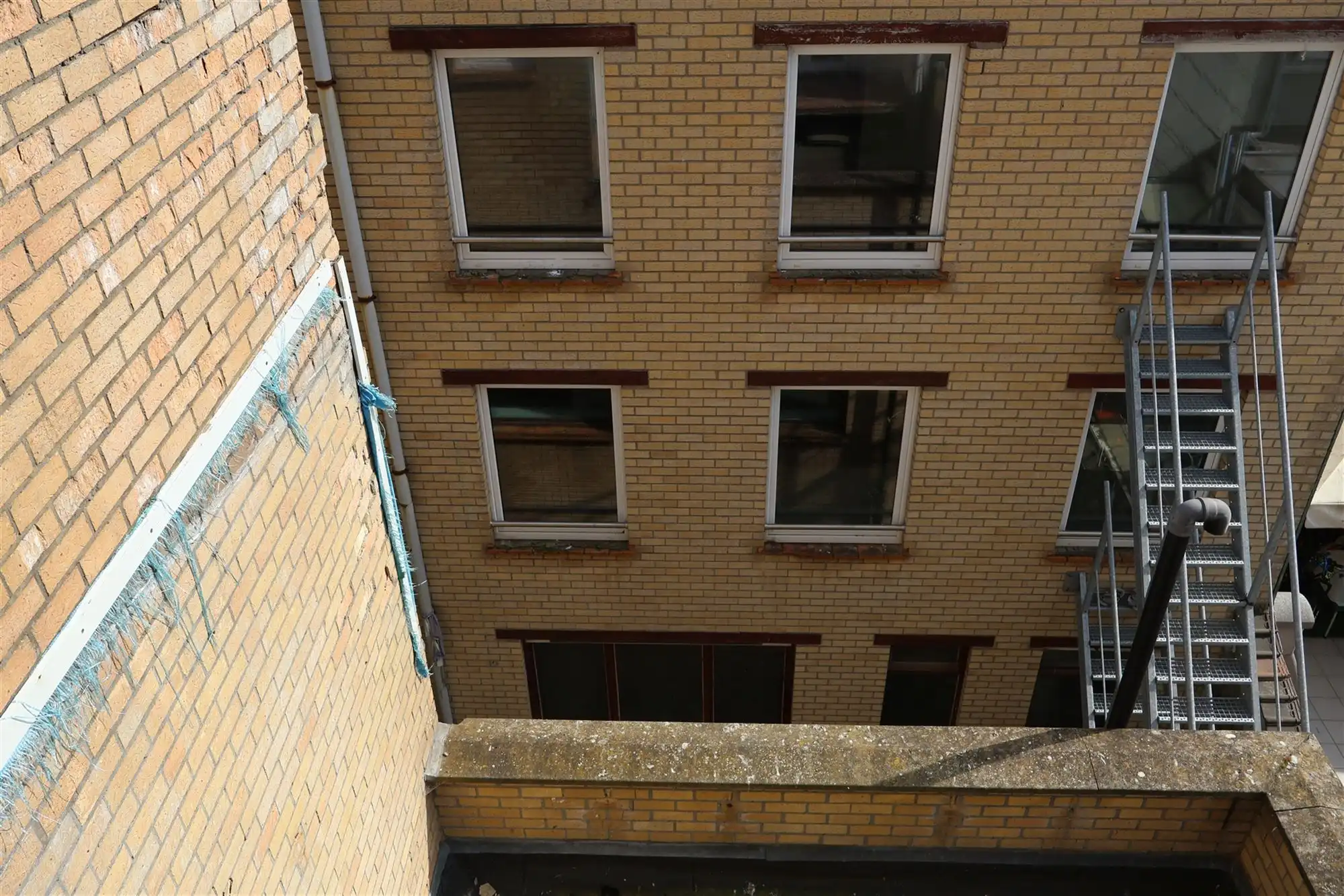 Appartementsgebouw met 10 vergunde entiteiten! foto 3