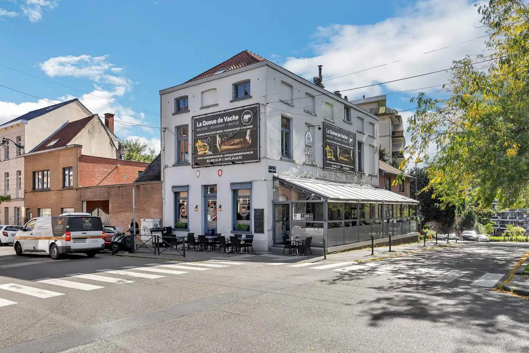 Gewaardeerd restaurant/handelspand met appartementen foto 6