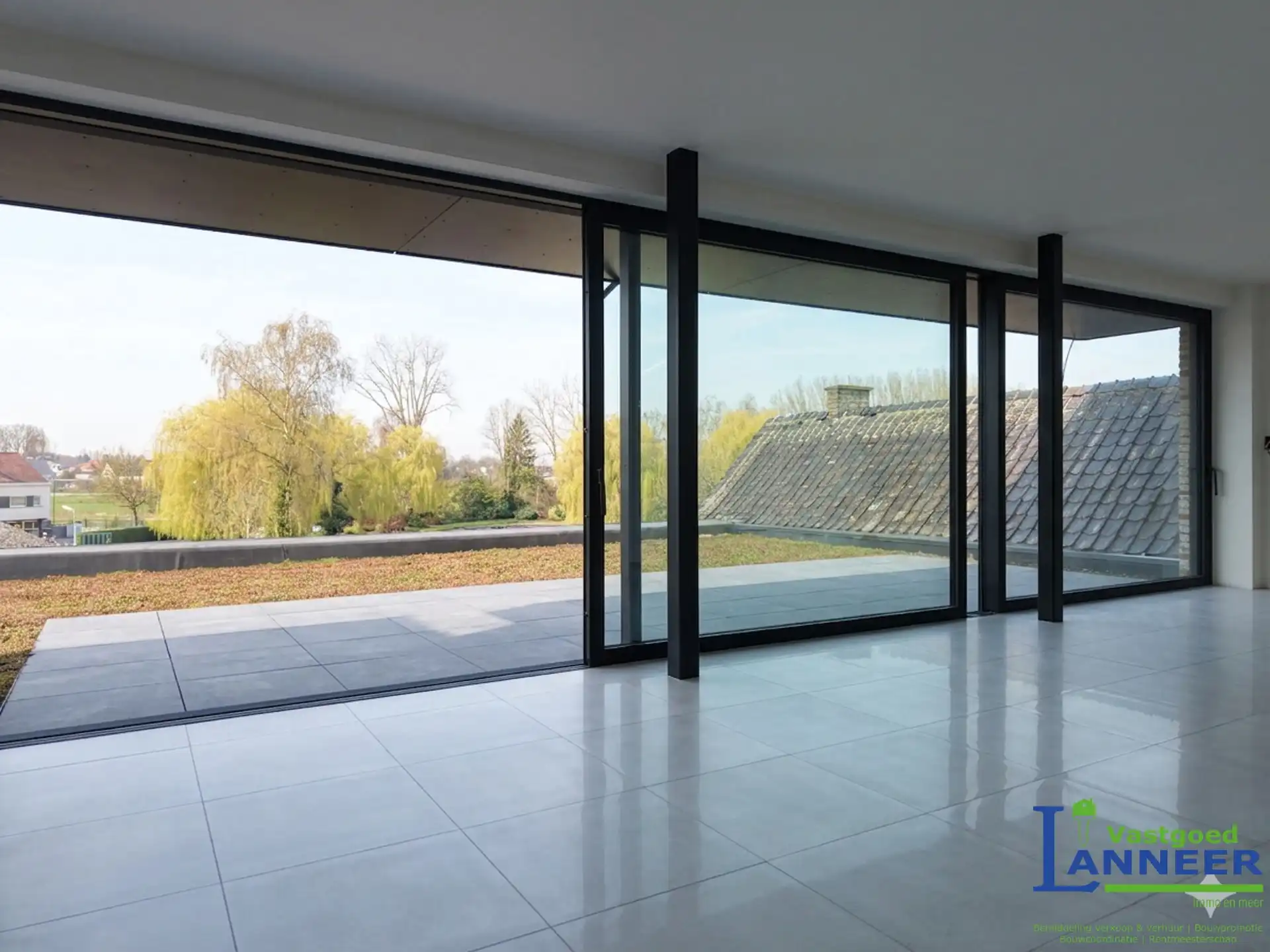 Nieuwbouwappartement met ruim terras en adembenemend zicht foto 2