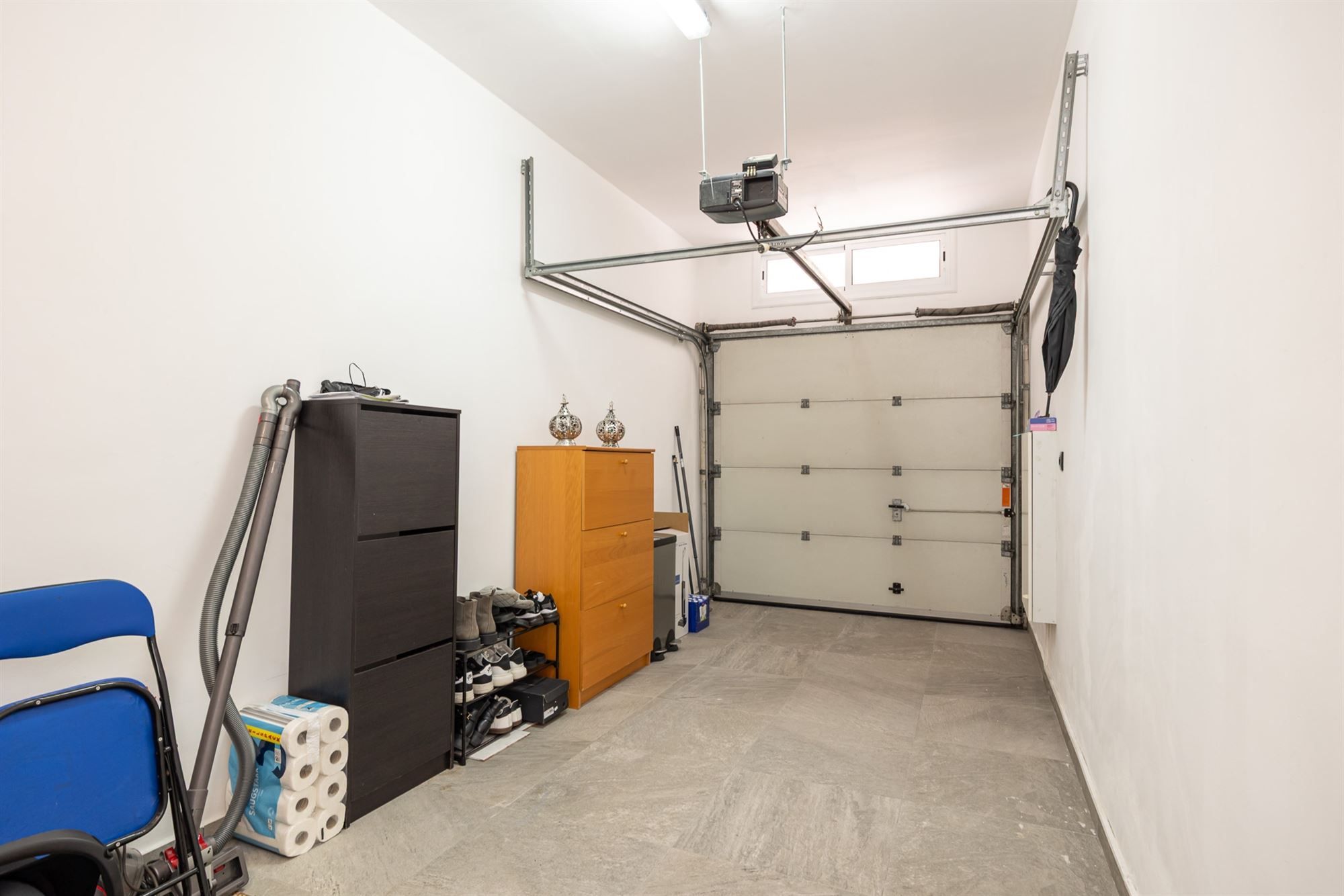 Gerenoveerde woning met drie slaapkamers en terras foto 15