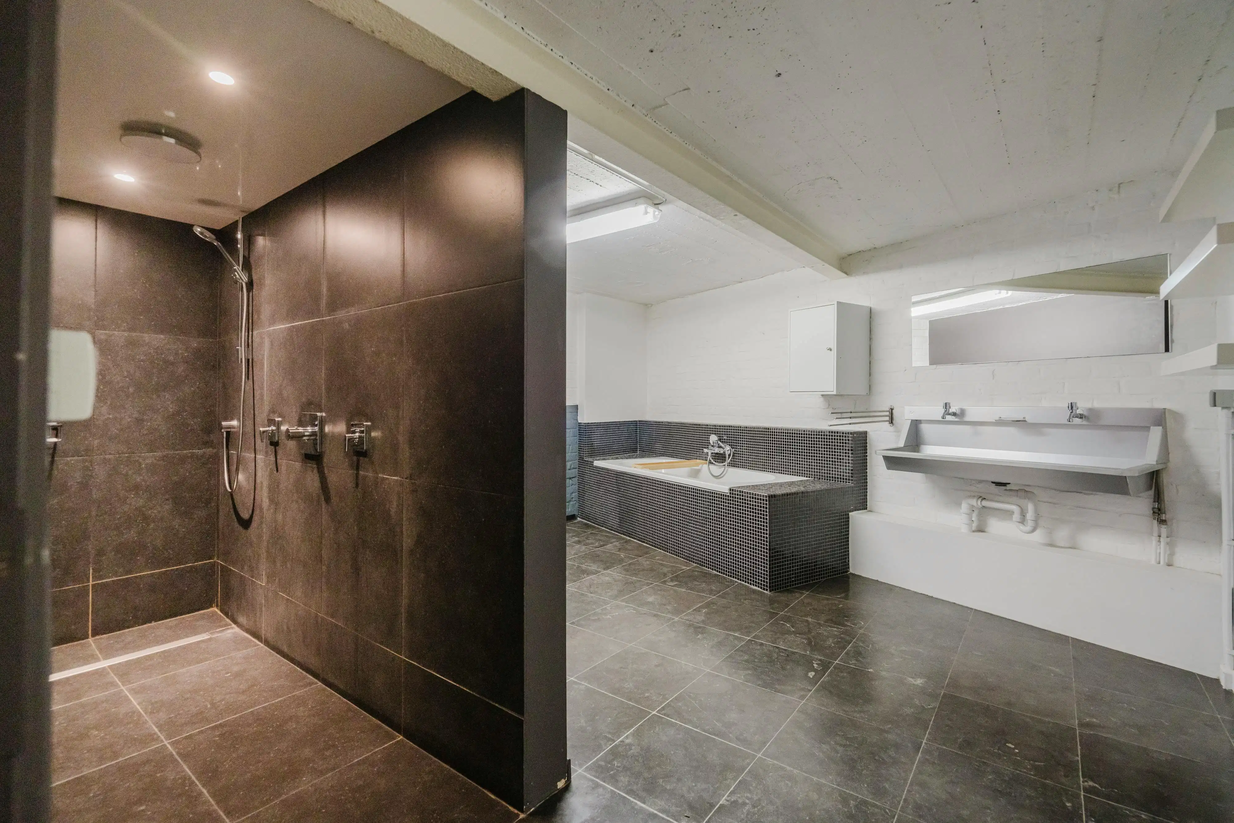 Unieke loft met 5 kamers te koop in centrum Desselgem foto 8