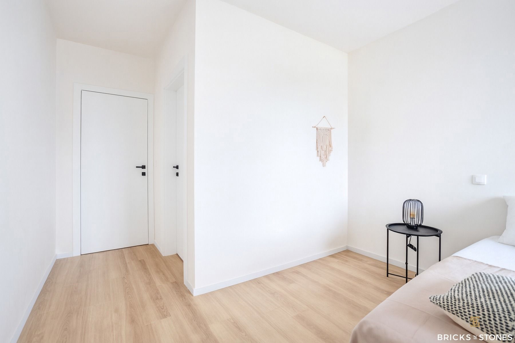 Stijlvolle nieuwbouwwoning met tuin, 3 slpks & 2 badk foto 13