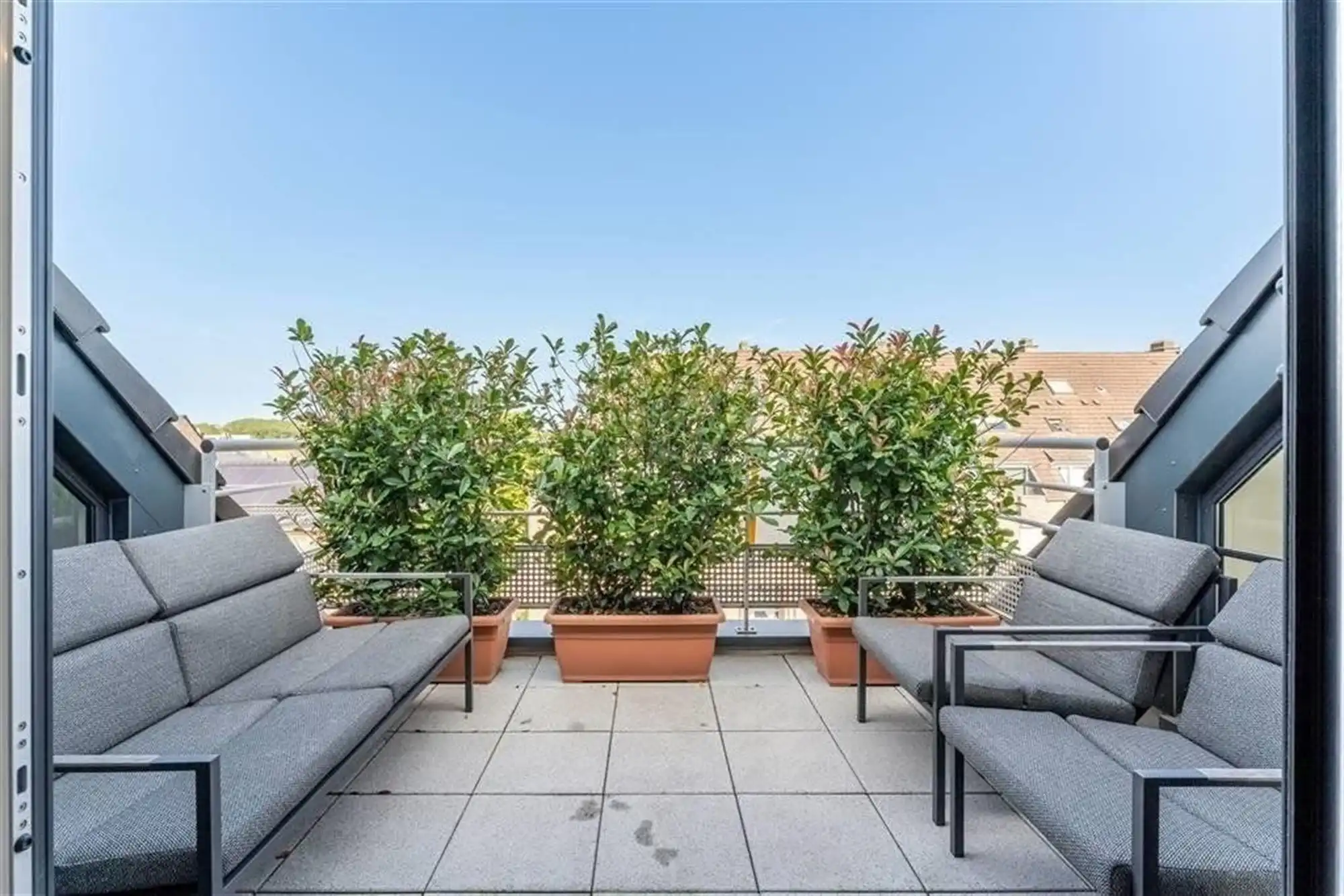 Zeer ruim appartement met 3 slaapkamers op toplocatie foto 10