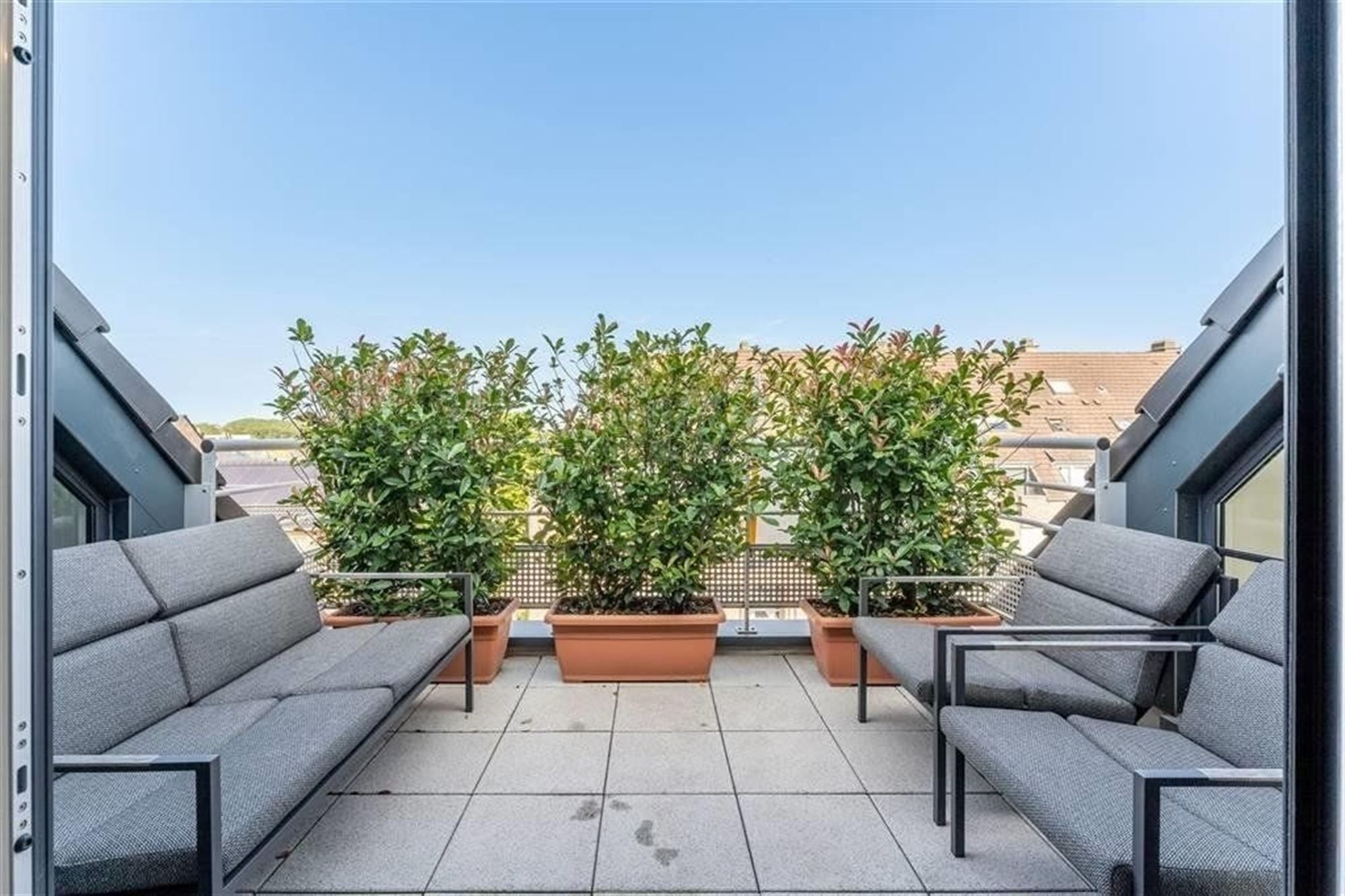 Zeer ruim appartement met 3 slaapkamers op toplocatie foto 10