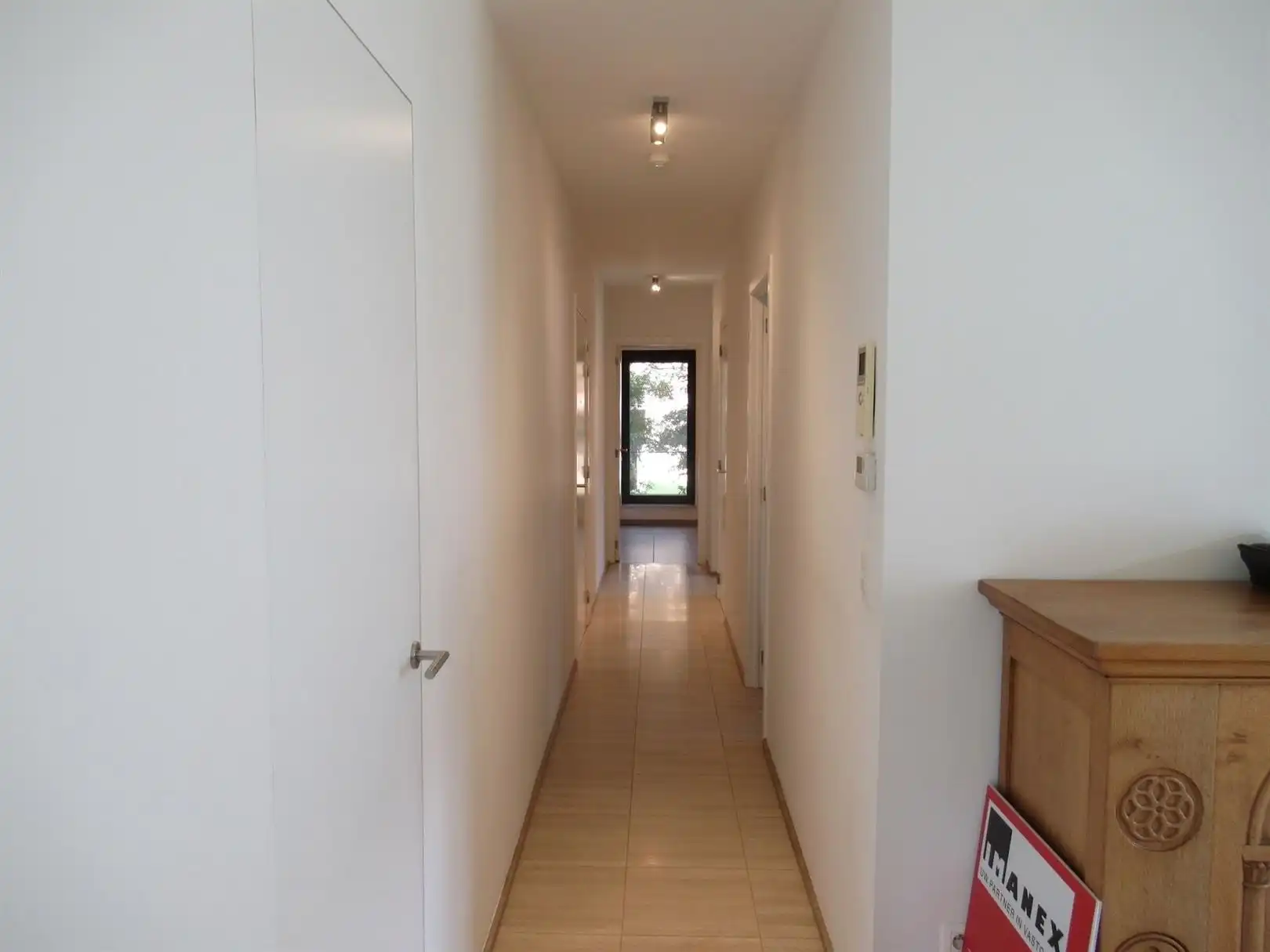 Luxe nieuwbouw-appartement met 2 slaapkamers  in centrum van Sint-Truiden. foto 2