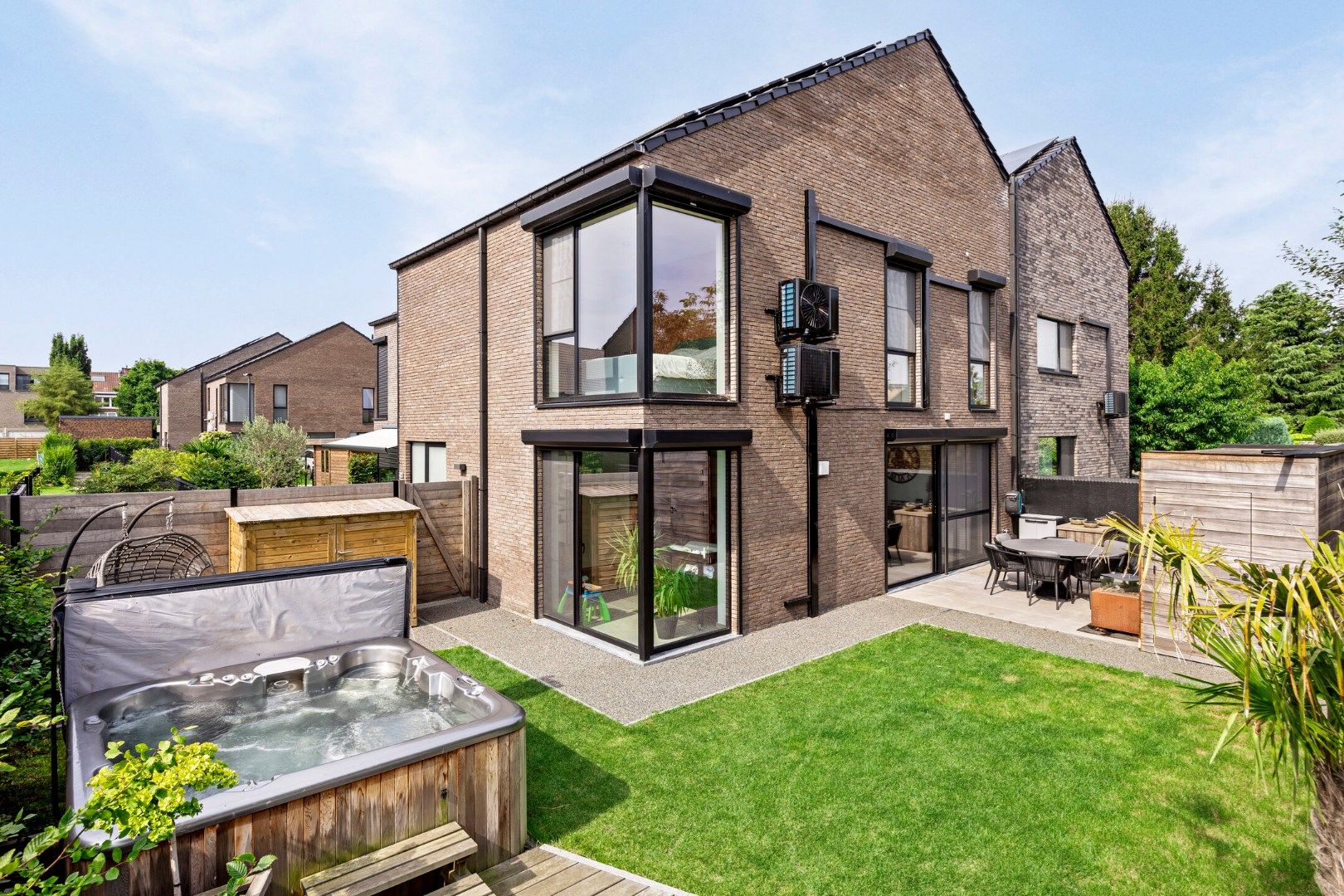 Huis te koop Hulststraat 14 - - 1600 Sint-Pieters-Leeuw