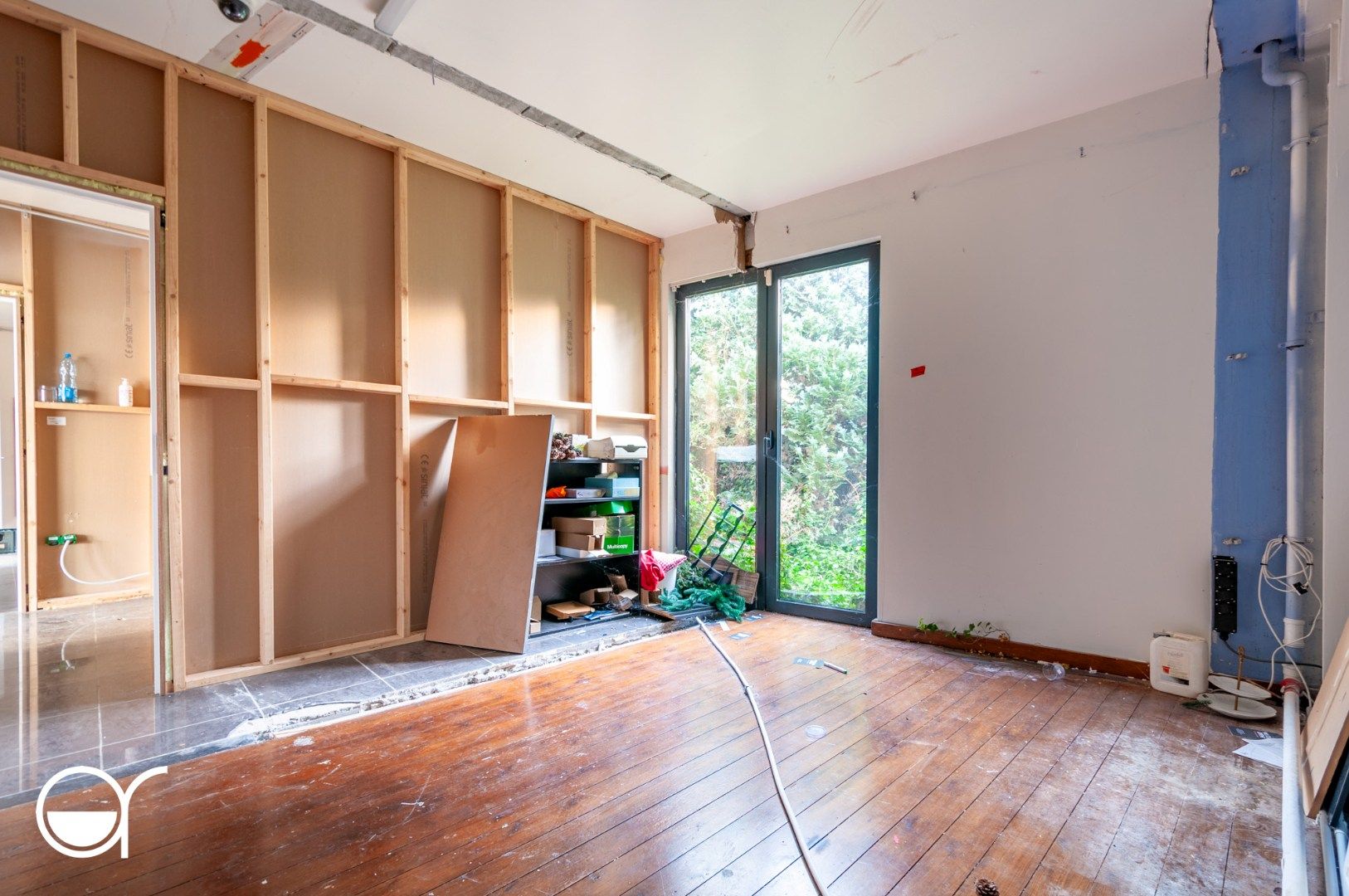 Handelsgelijkvloers op drukke locatie foto 7