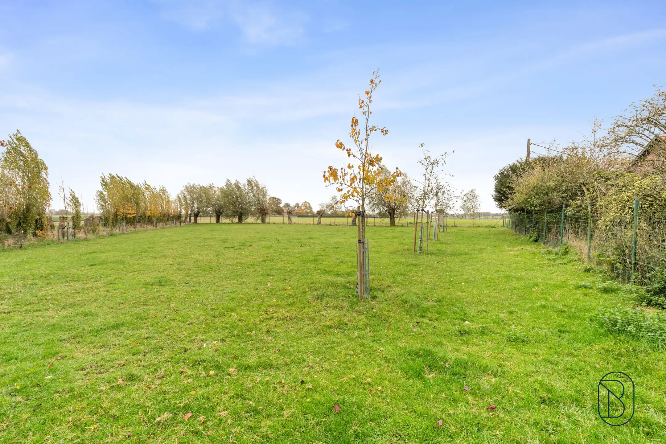 Unieke charmante vierkantshoeve op 1 hectare grond te Ieper foto 26