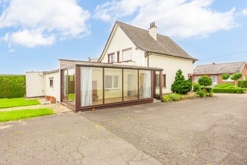 Woning, open bebouwing met naastliggende, grote loods op 18are foto 37