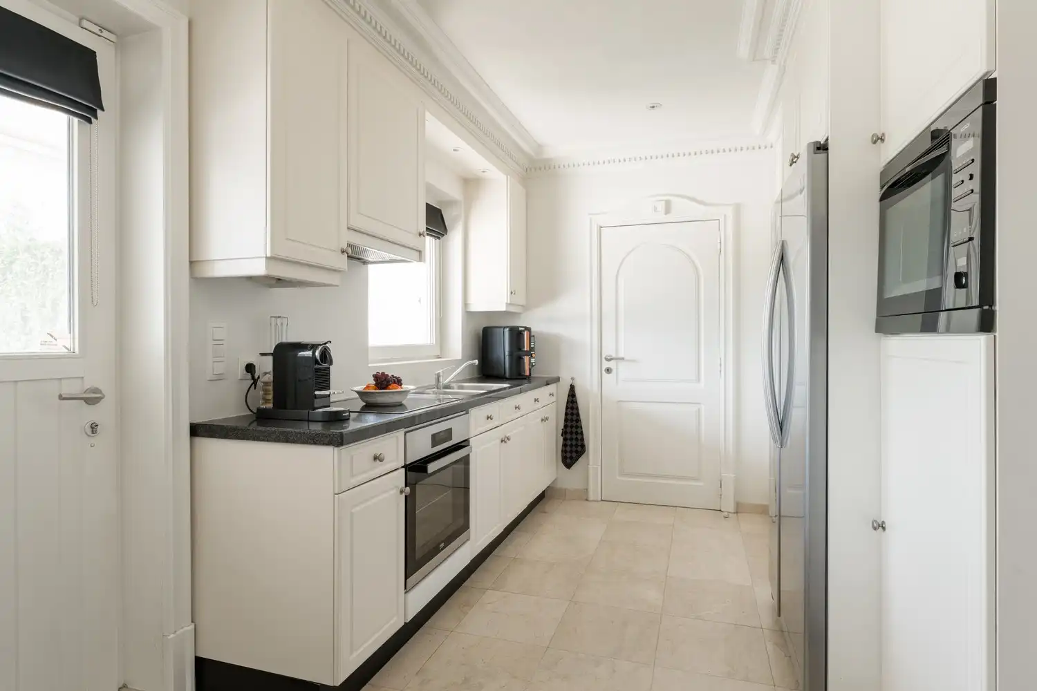 Prachtige ruime villa op een royaal perceel foto 14