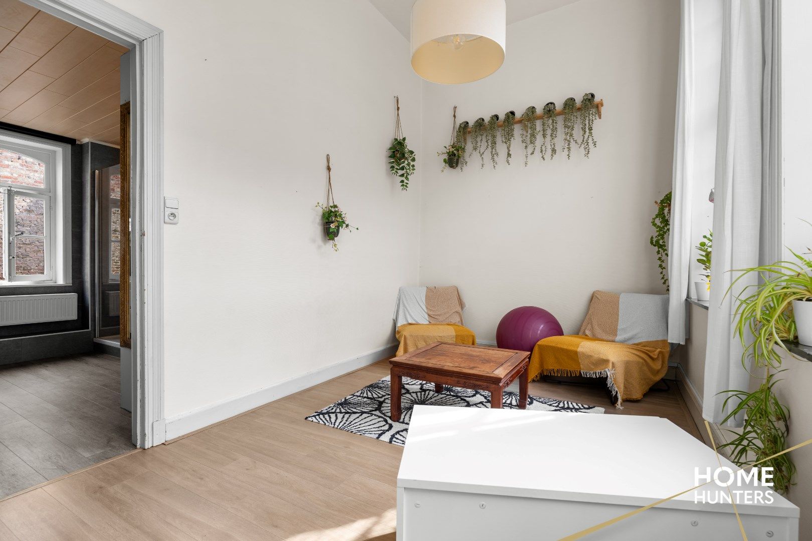 Unieke herenwoning in het centrum van Ieper – wonen en/of ondernemen foto 12