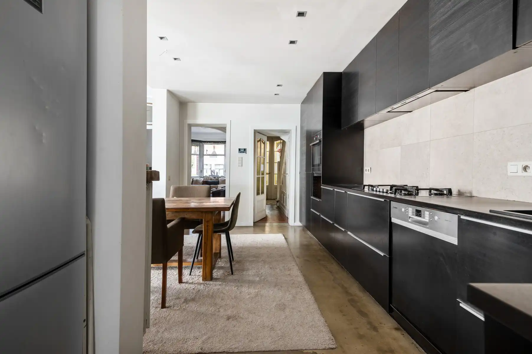 Uiterst charmante halfopen woning met zuidtuin foto 8