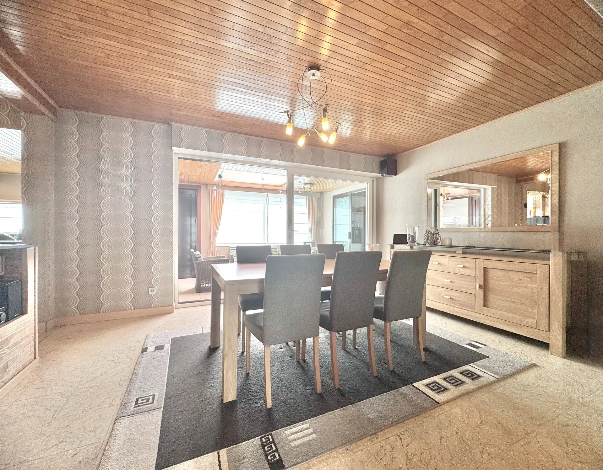 HALFOPEN WONING | 4 KAMERS | TUIN | GARAGE | 720 M² foto 8