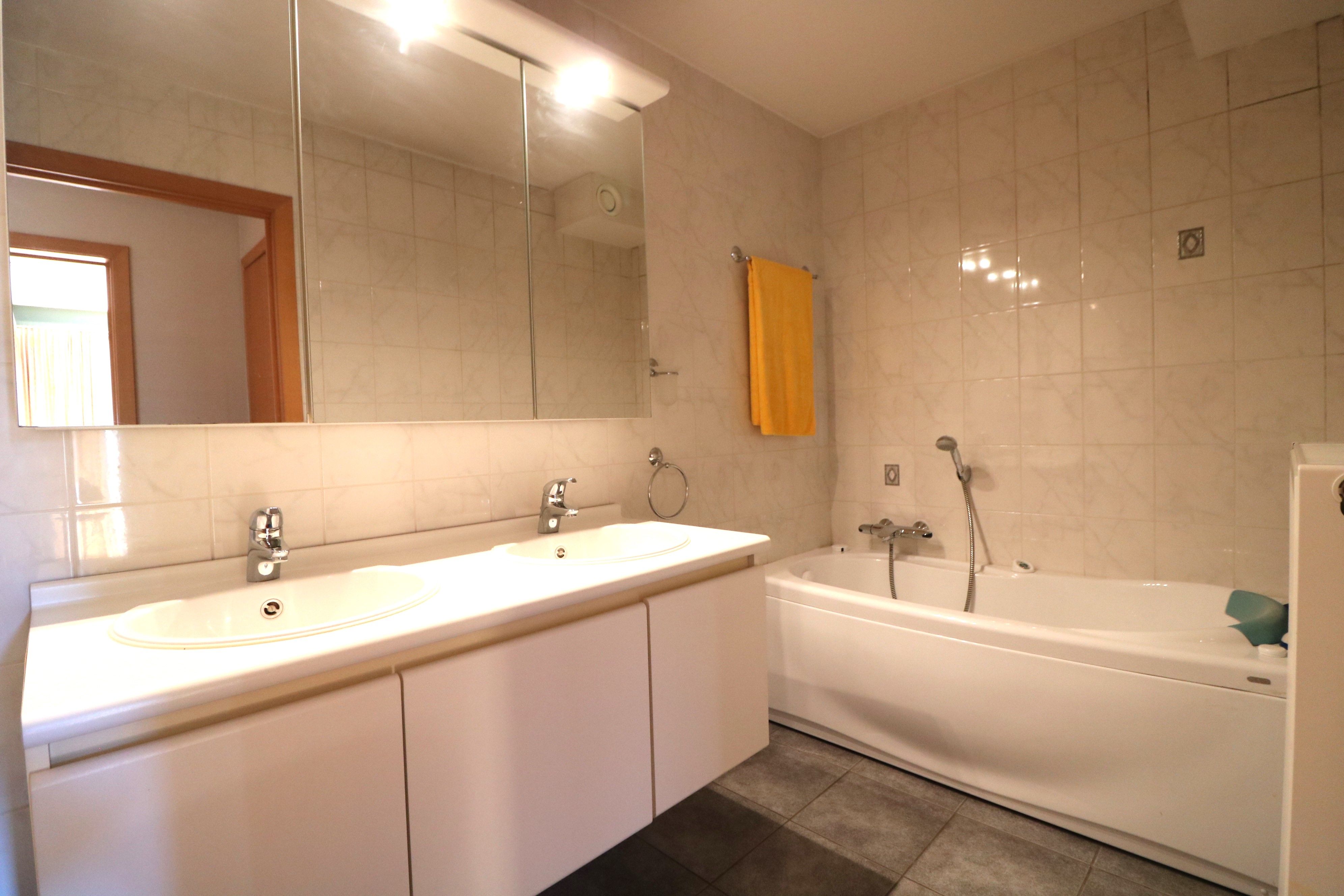Ruim 2-slaapkamerappartement in het centrum van Blankenberge foto 5