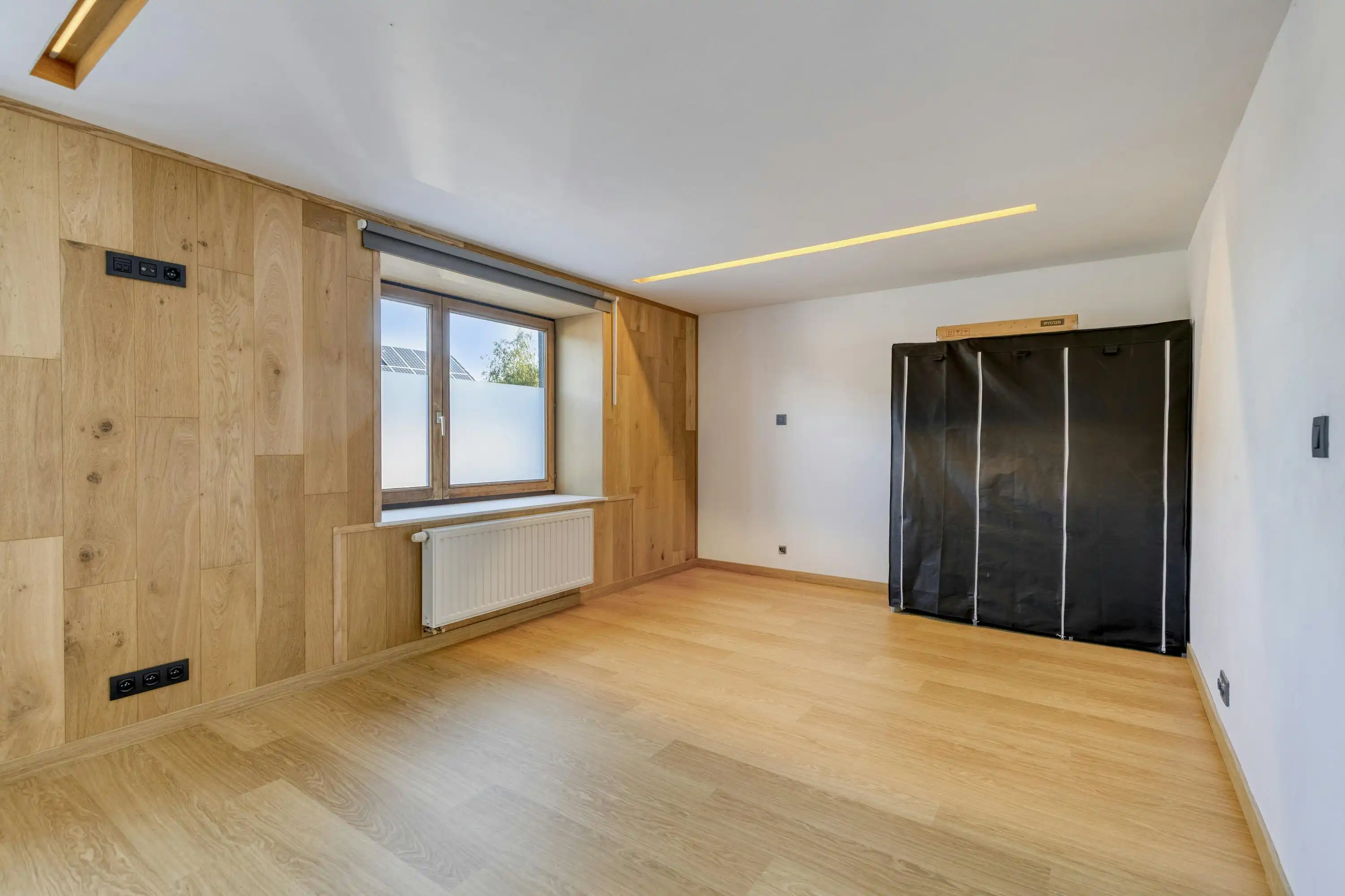 Huis te koop met drie slaapkamers op 1156m² grondoppervlakte foto 9