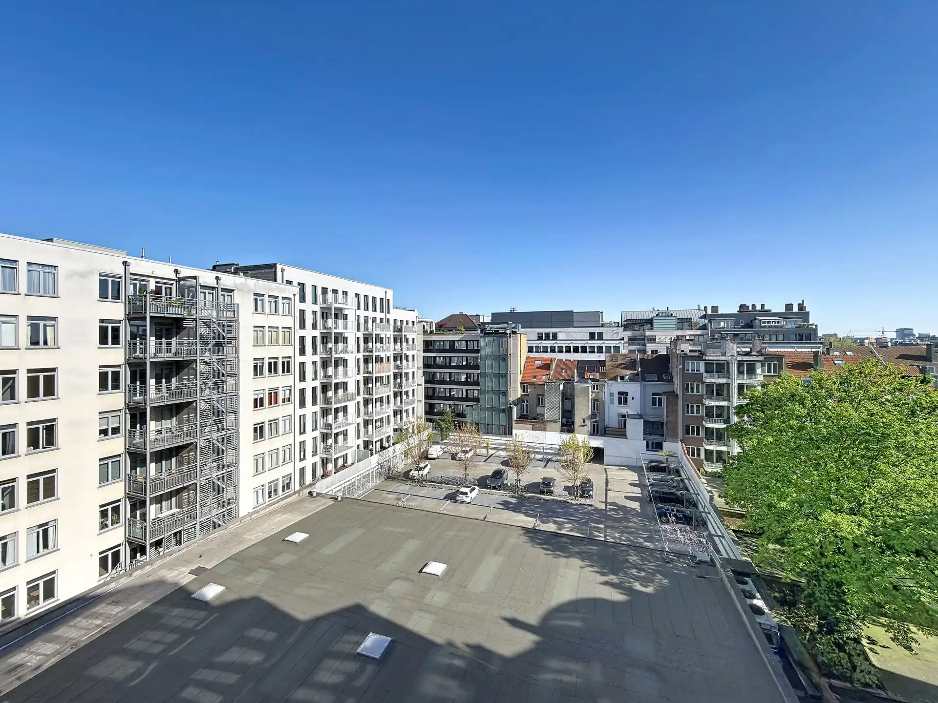 Appartement met 2 SLPK in het hooggelegen deel van St-Gillis foto 23