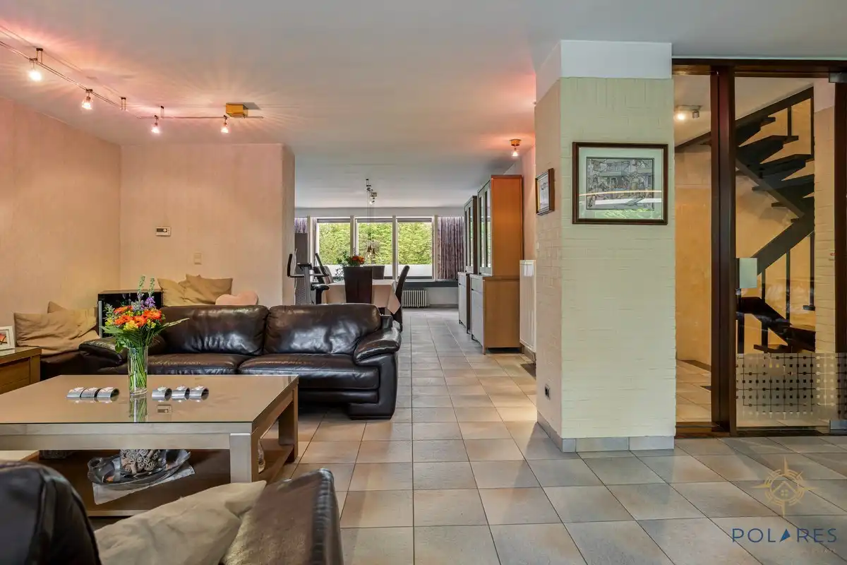 Ruime bel-etage woning met tuin op toplocatie foto 9