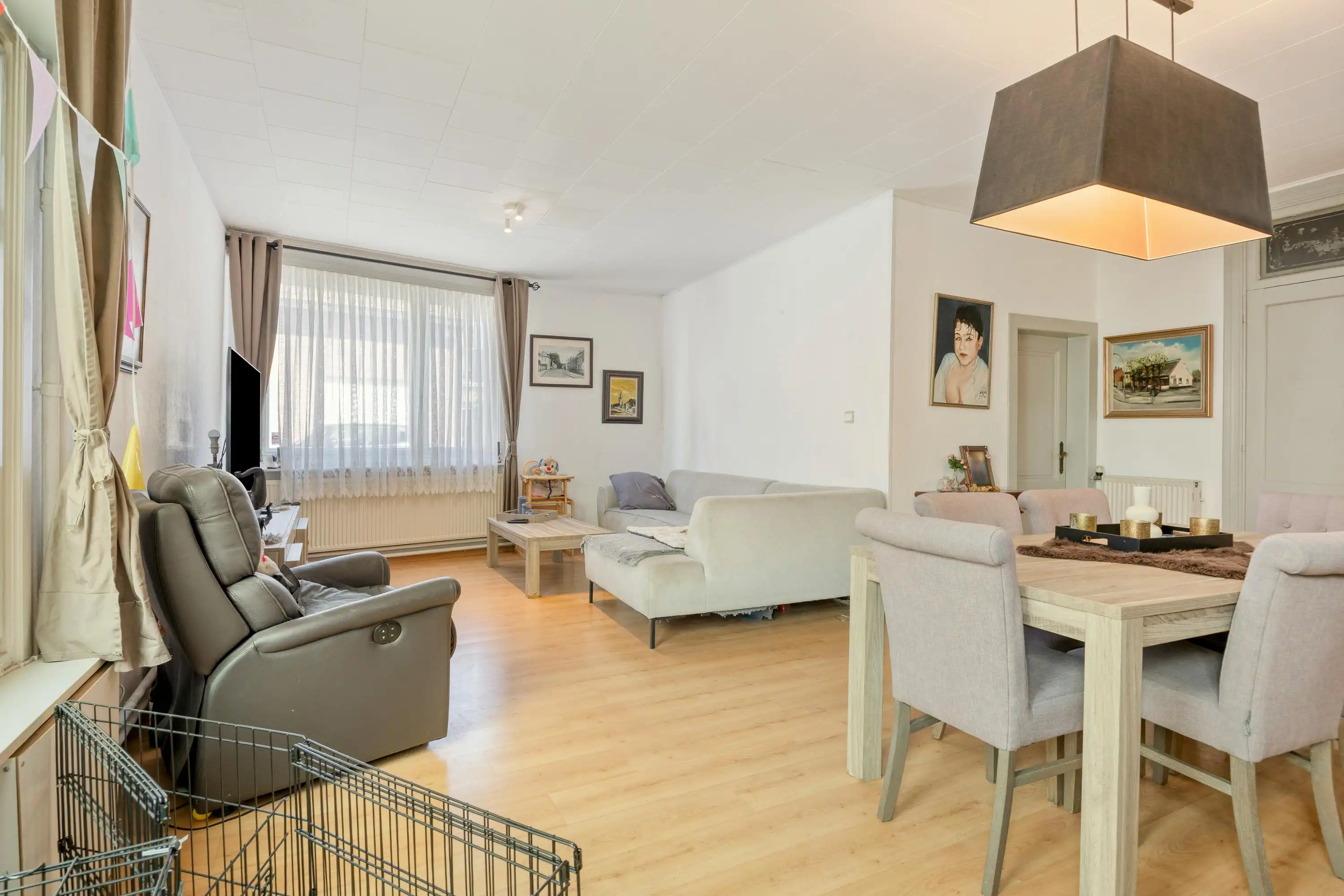 Uitzonderlijk ruime woning met garage te koop in centrum Wilrijk foto 5