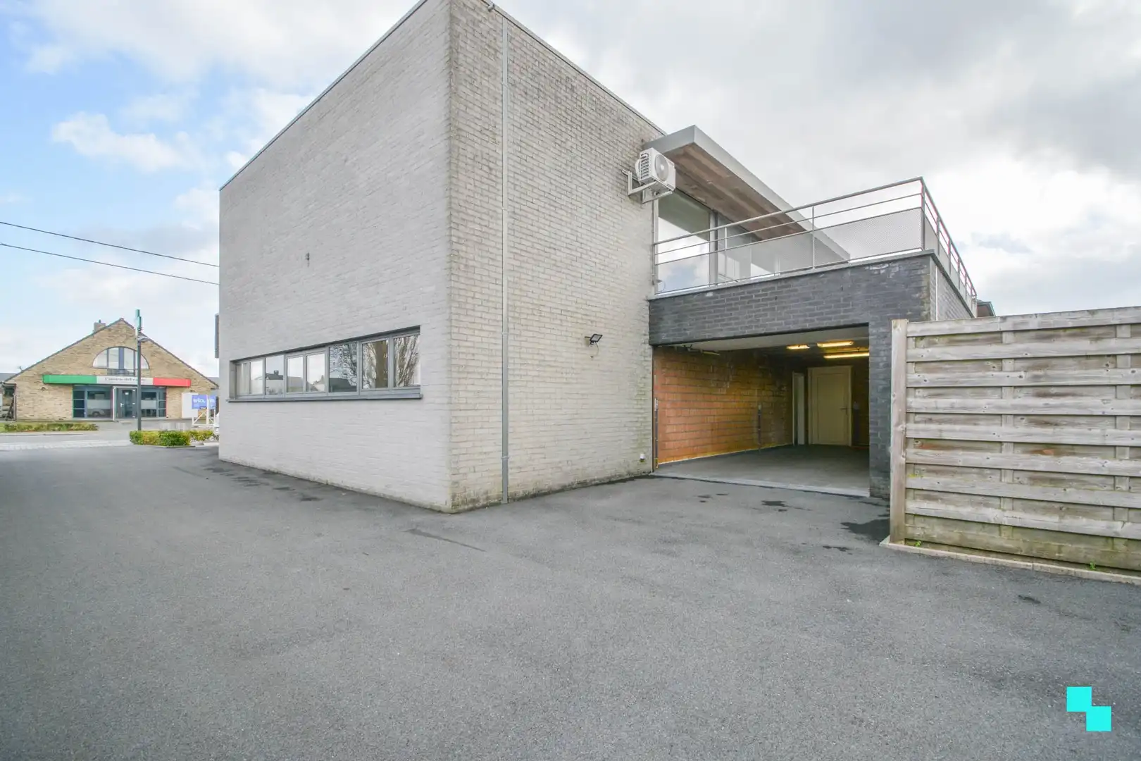 Ruim appartement met tuin, terras en garage - Roeselare foto 3