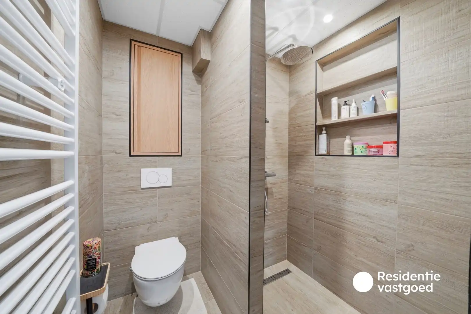 Bungalow met zongerichte tuin en 3 slaapkamers foto 15