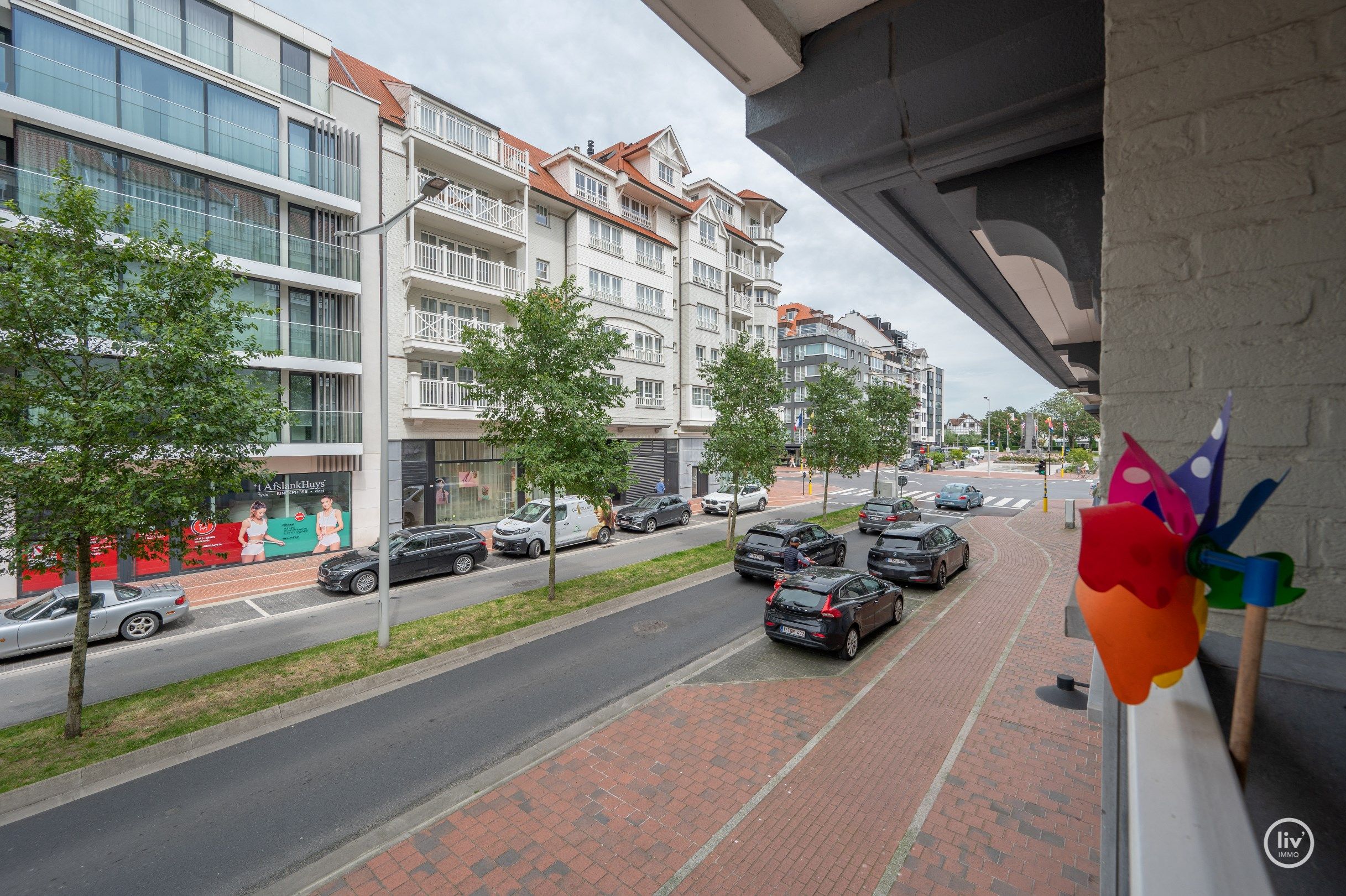 Recent luxueus afgewerkt appartement met 3 slaapkamers goed gelegen te Elizabetlaan. (Nog update gehad in 2020), garage mogelijk. foto 12