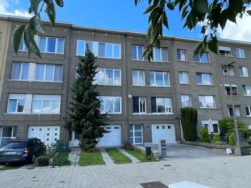 Appartement te koop foto {{pictureIndex}}