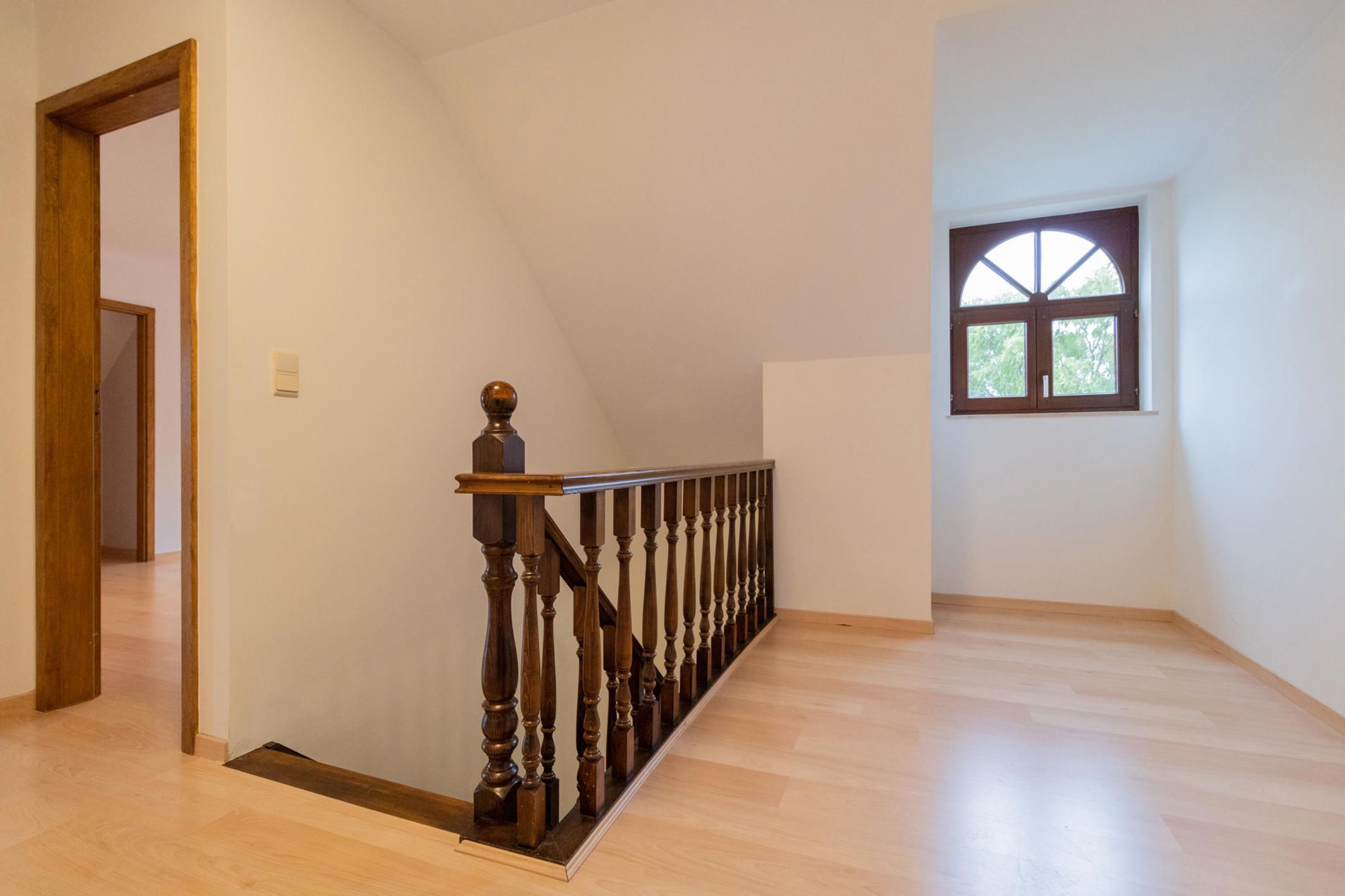 Ideaal gelegen villa met 4 slaapkamers foto 11