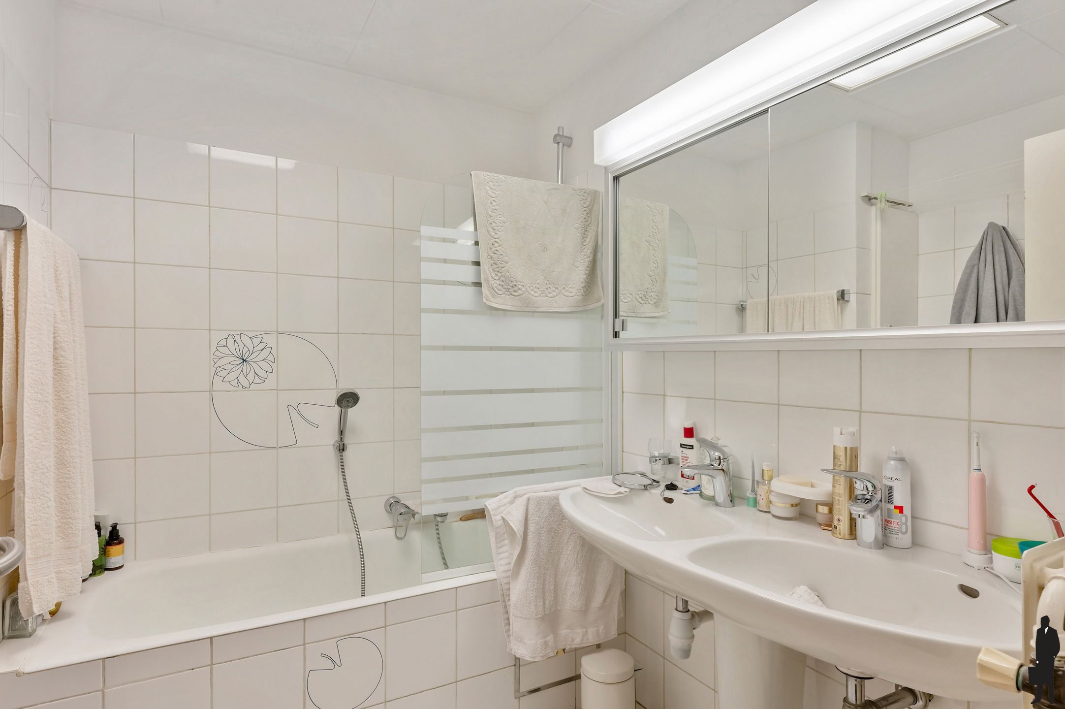 Riant en lichtrijk drieslaapkamerappartement aan het Albertpark - met terras en staanplaatsen foto 16
